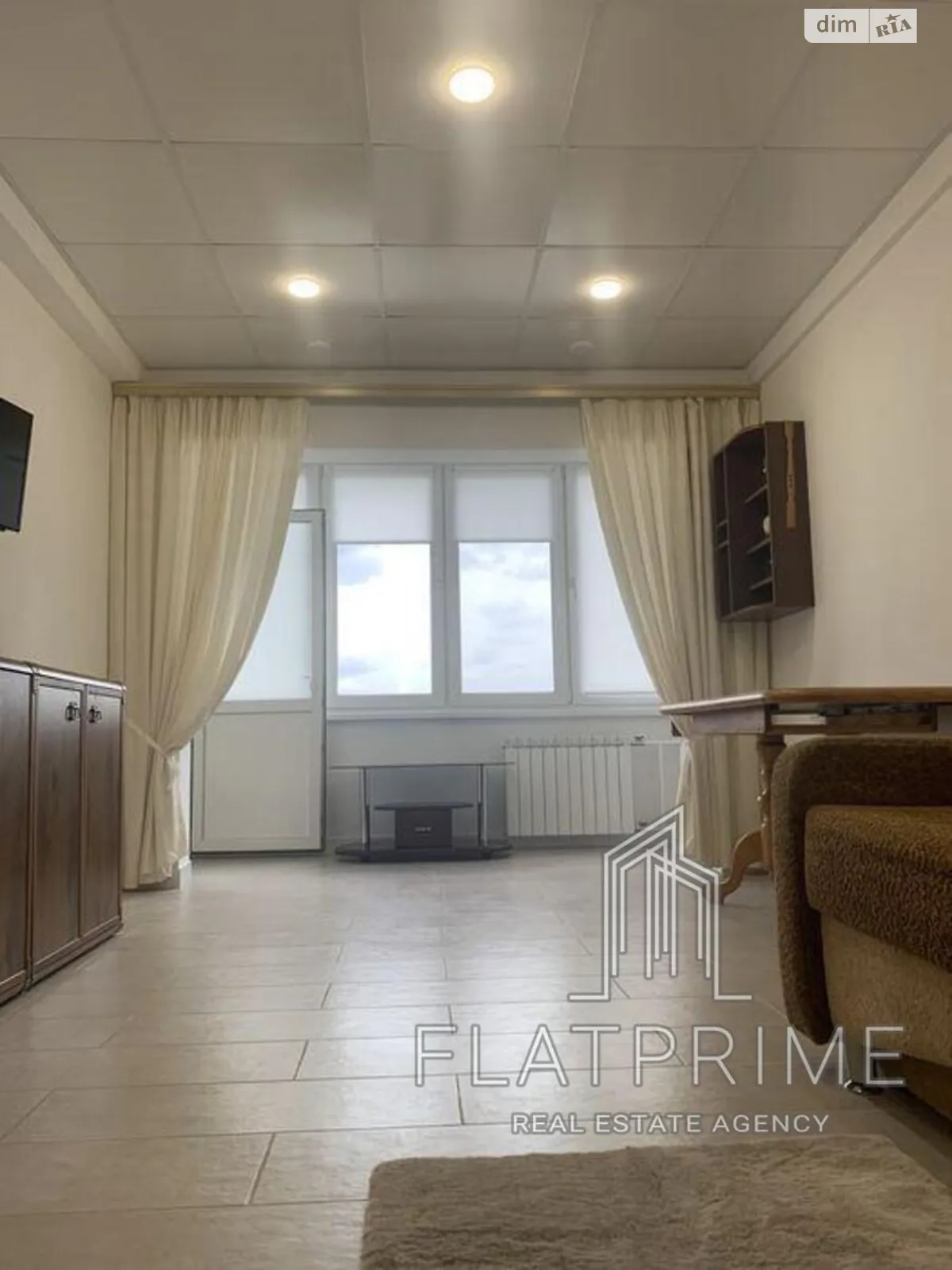 Продается 1-комнатная квартира 43.4 кв. м в Киеве, ул. Васильковская, 2 - фото 1