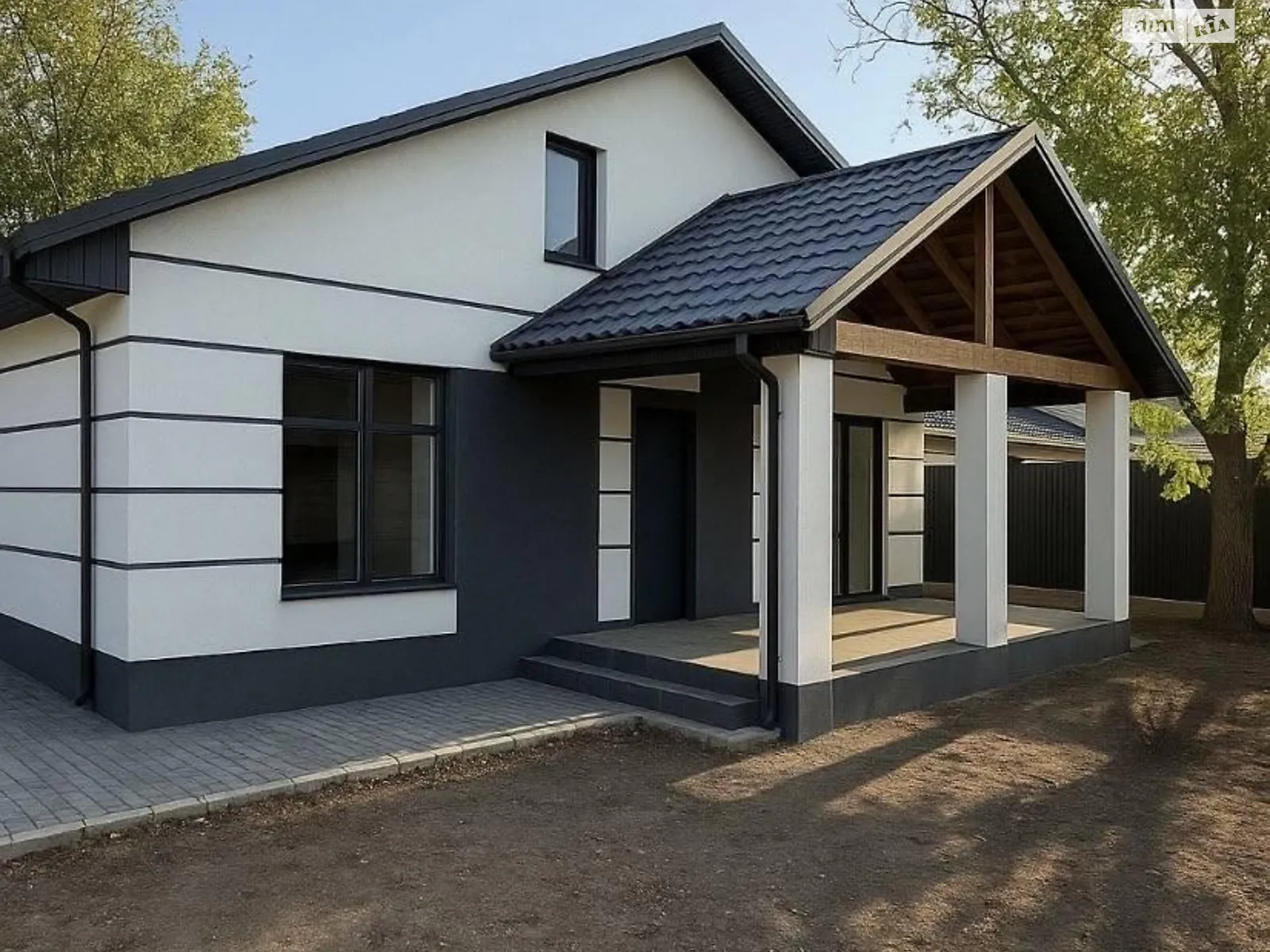 Продается дом на 2 этажа 143 кв. м с баней/сауной, цена: 96000 $ - фото 1