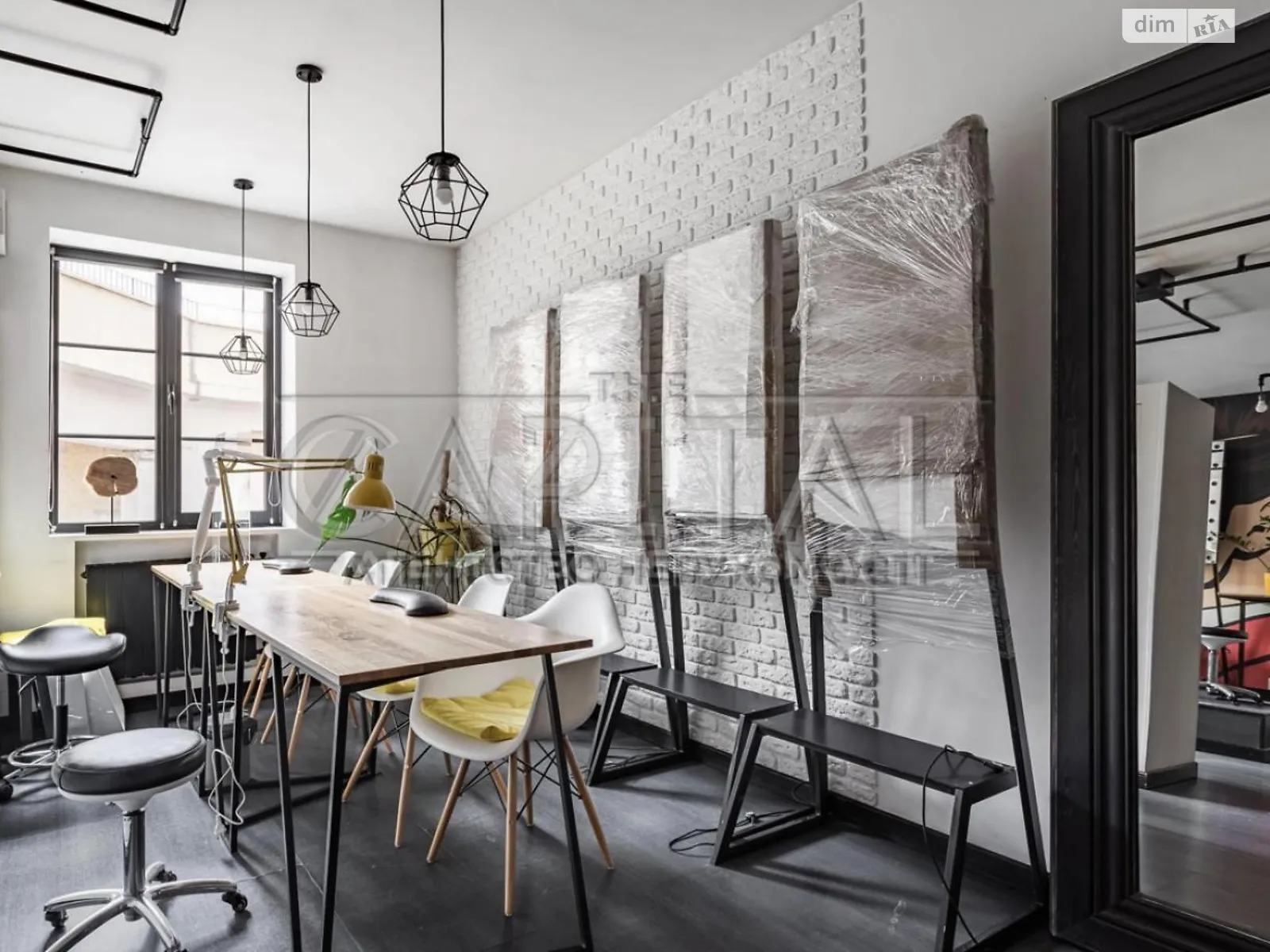 Сдается в аренду помещения свободного назначения 90.6 кв. м в 1-этажном здании, цена: 1300 $ - фото 1