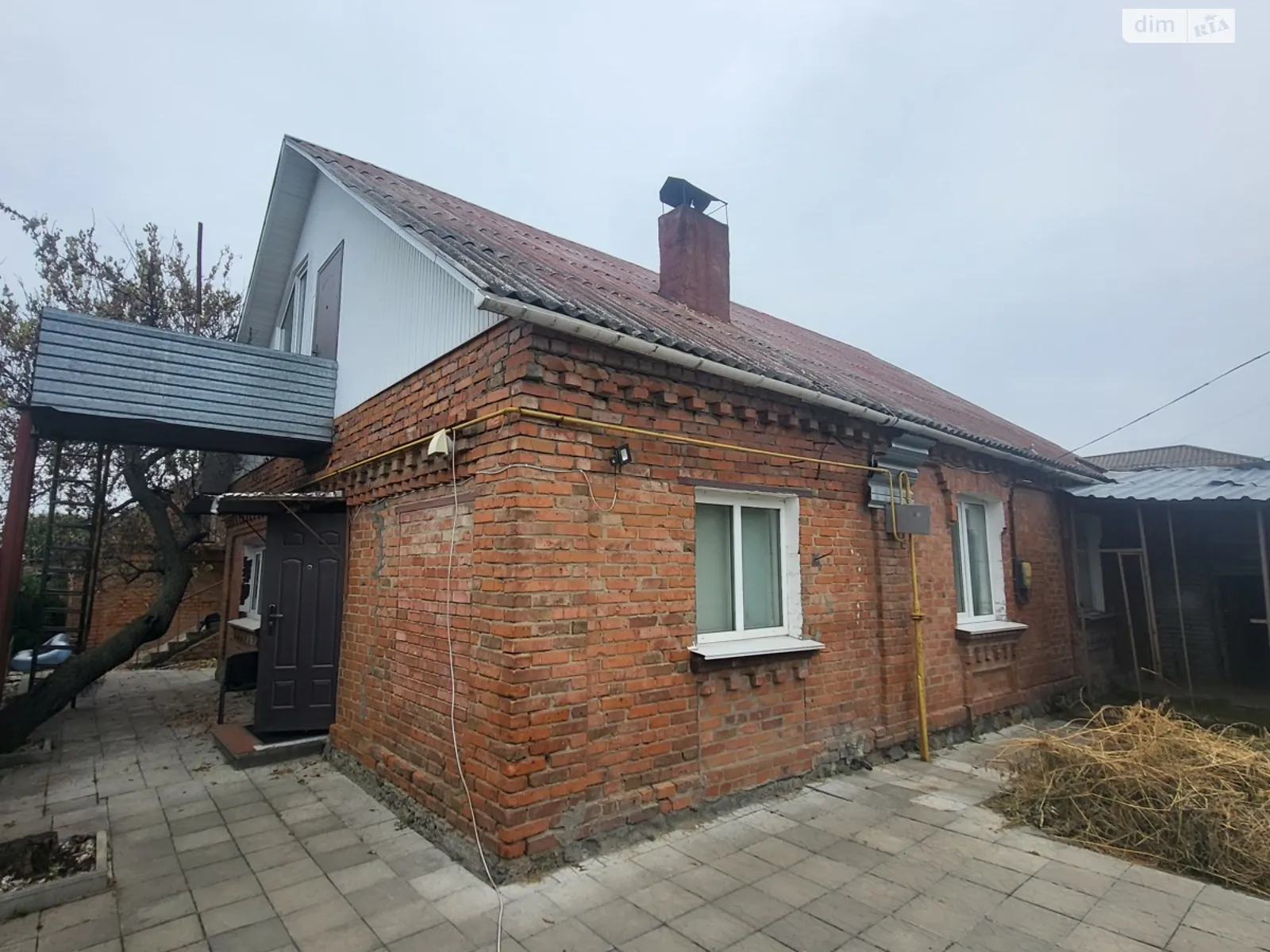 Продается дом на 2 этажа 124 кв. м с подвалом, цена: 74500 $ - фото 1