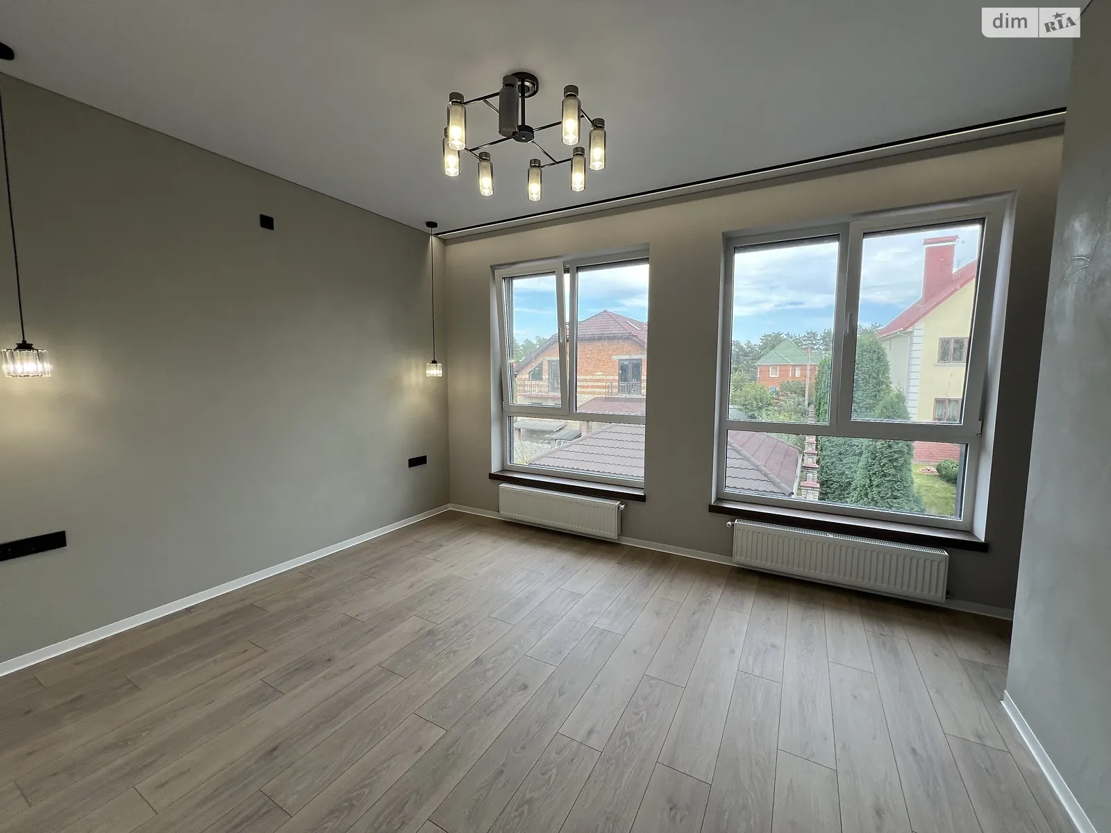 Продается дом на 2 этажа 125 кв. м с камином, цена: 195000 $ - фото 1