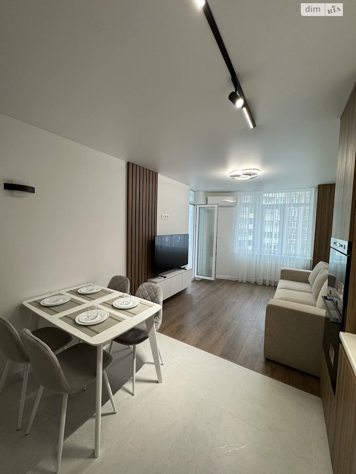 2-комнатная квартира 81 кв. м в Тернополе, ул. Киевская, 7 - фото 1
