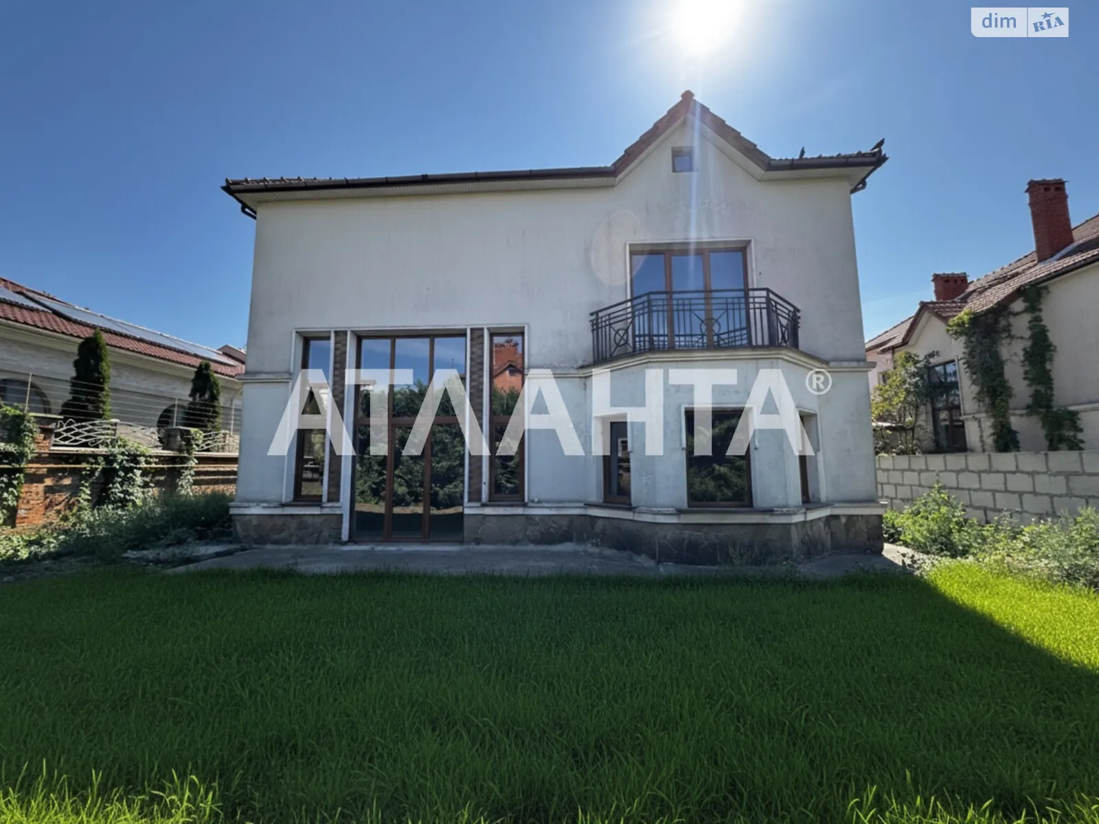 Продается дом на 2 этажа 402.2 кв. м с баней/сауной, цена: 260000 $ - фото 1