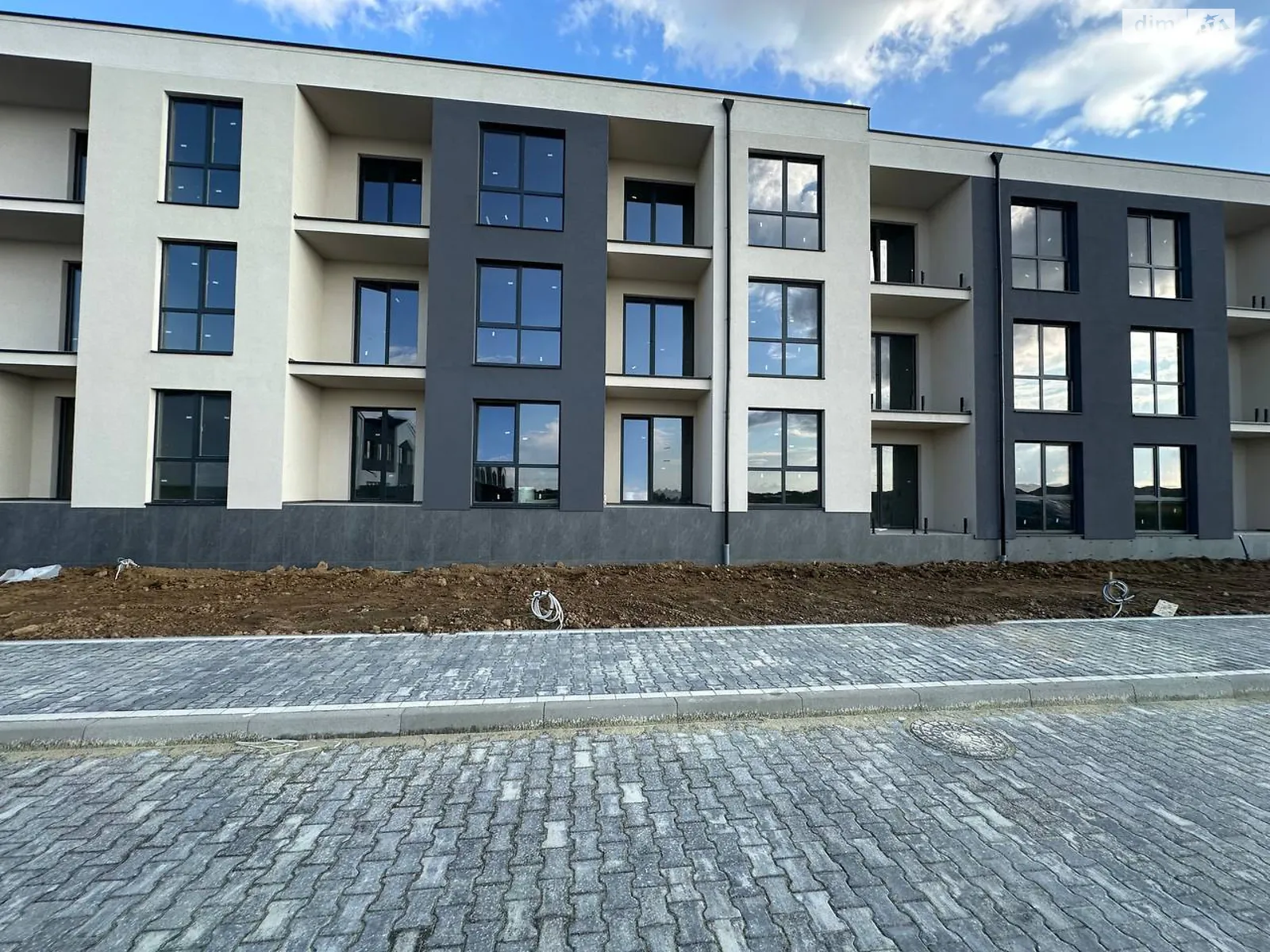 Продається 1-кімнатна квартира 40.9 кв. м у Сторожниці, вул. Цвітна, 5 - фото 1