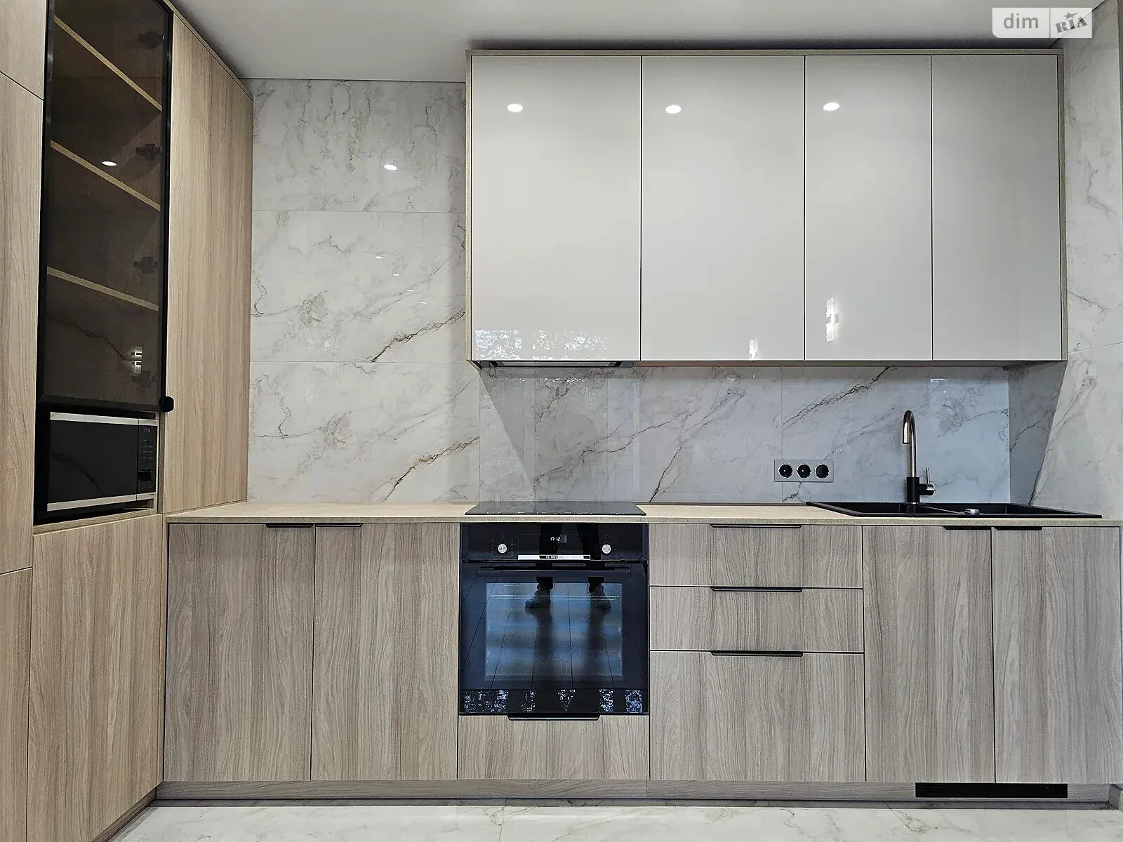 Продается 3-комнатная квартира 71 кв. м в Ивано-Франковске, ул. Вячеслава Черновола, 123 - фото 1