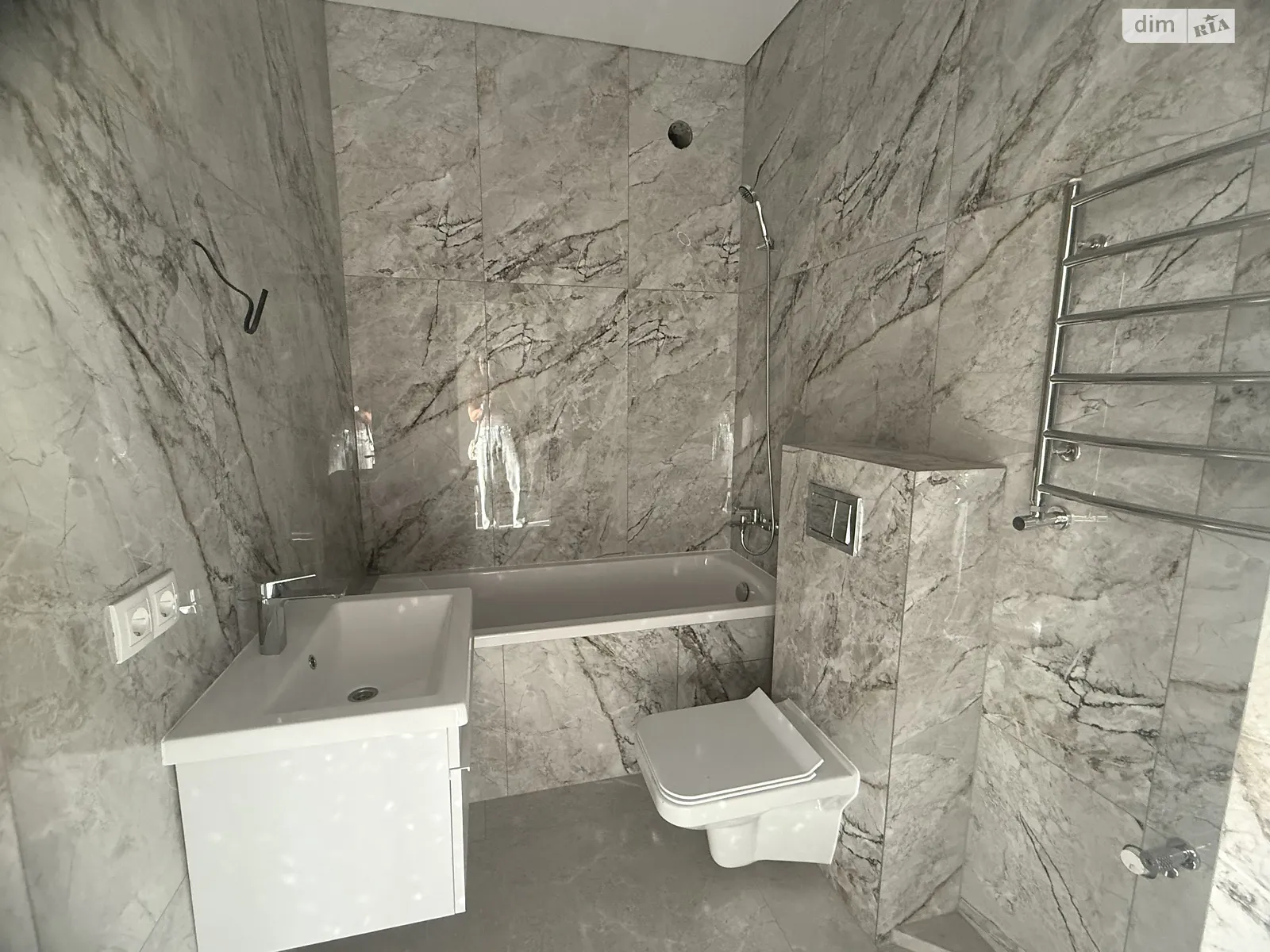 Продается 1-комнатная квартира 34 кв. м в Ужгороде, ул. Богомольца, 17 - фото 1