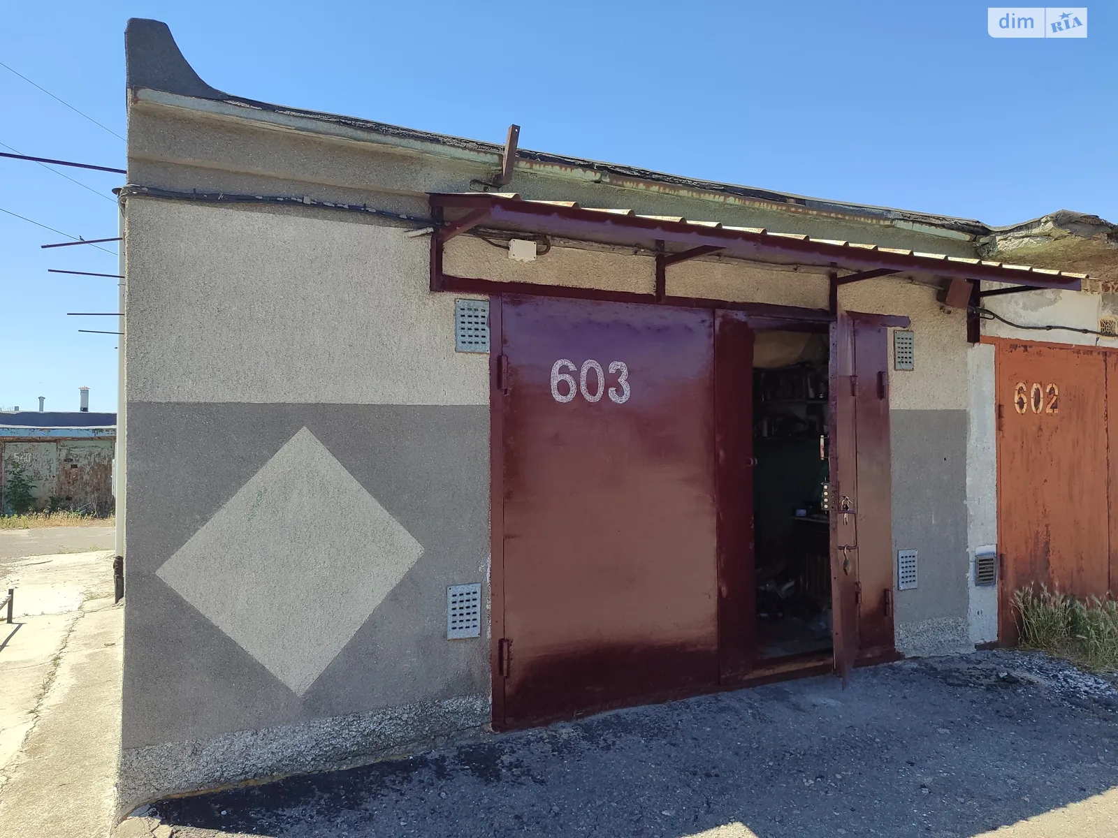 Продается отдельно стоящий гараж под легковое авто на 28 кв. м, цена: 6500 $ - фото 1