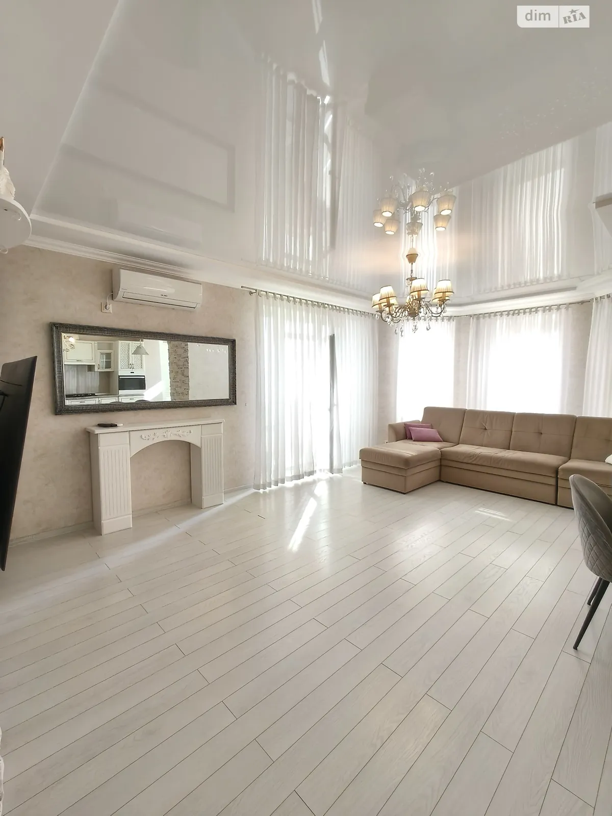 Сдается в аренду 3-комнатная квартира 90 кв. м в Хмельницком, ул. Заречанская, 3/2Б - фото 1