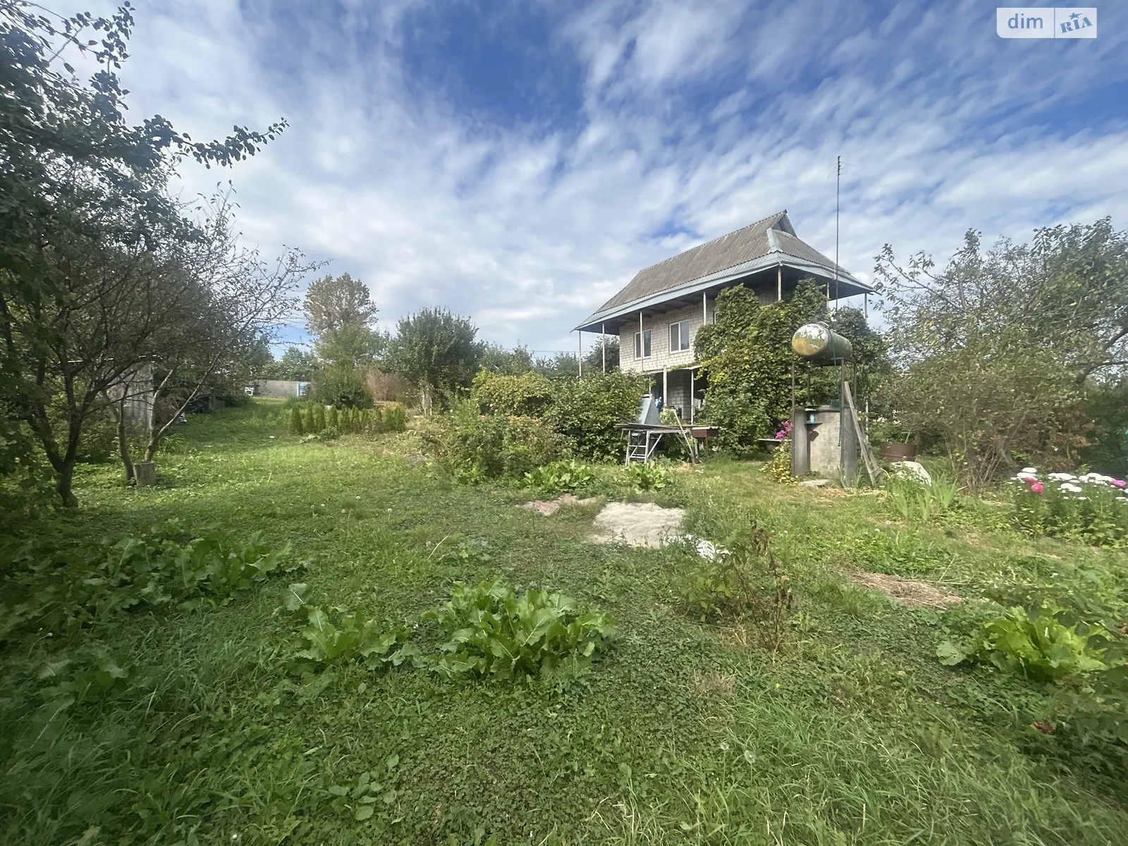 Продается дом на 2 этажа 80 кв. м с участком, цена: 150000 $ - фото 1