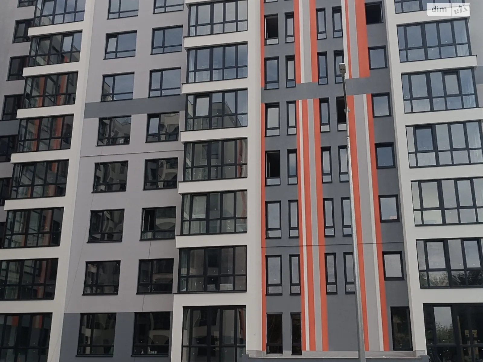 Продается 3-комнатная квартира 88.8 кв. м в Виннице, ул. Привокзальная, 30 - фото 1