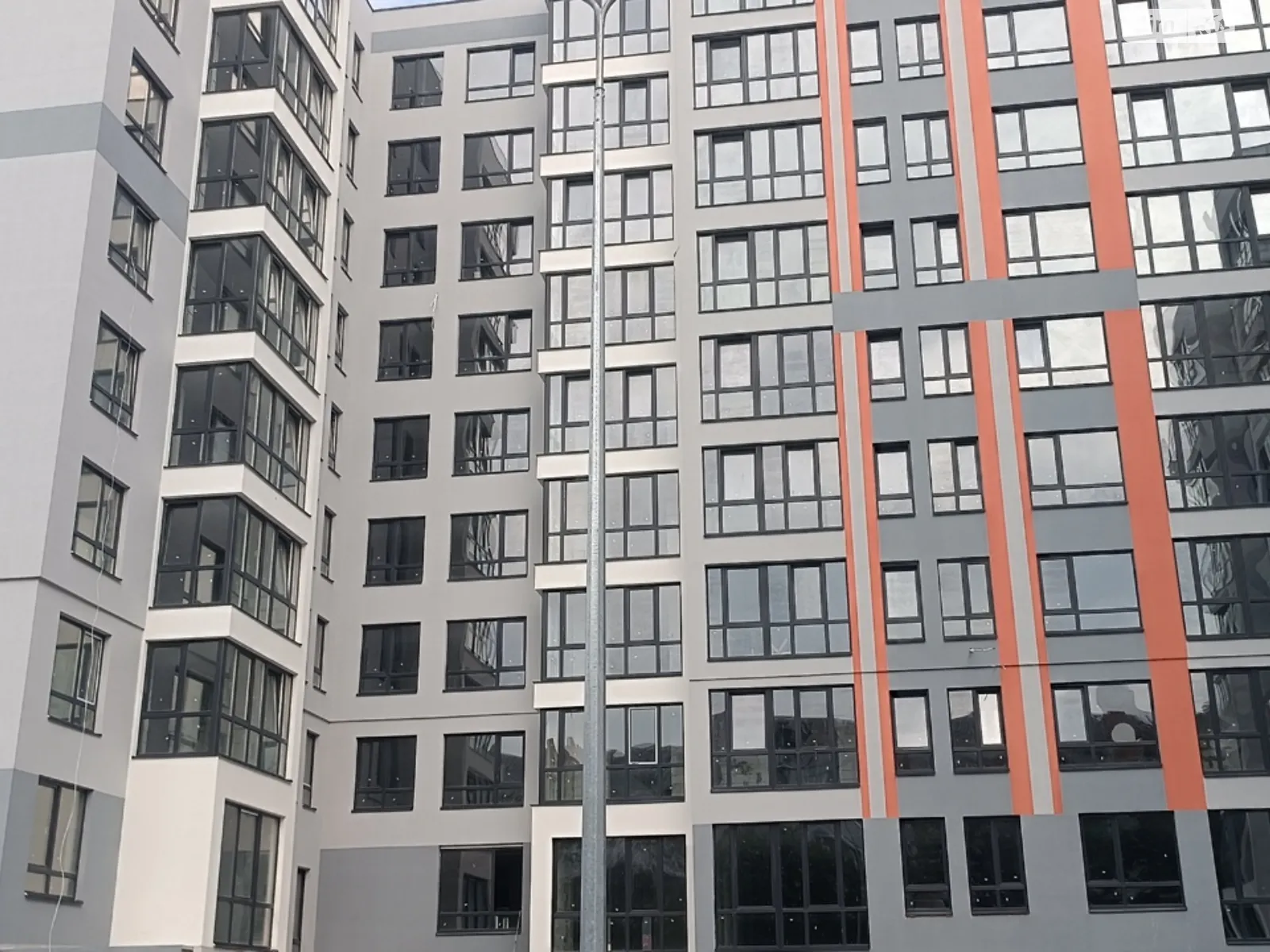 Продается 3-комнатная квартира 88.6 кв. м в Виннице, ул. Привокзальная, 30 - фото 1