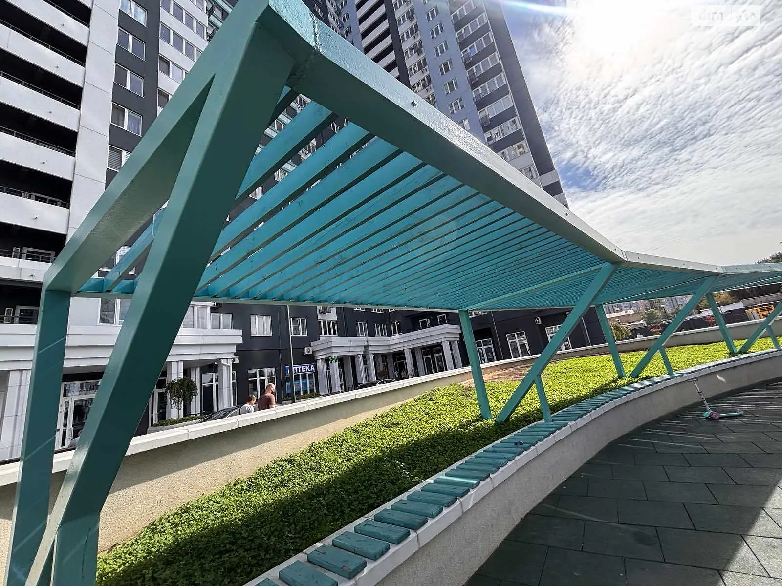 Продається 1-кімнатна квартира 50 кв. м у Одесі, вул. Варненська, 29 корпус 1 - фото 1