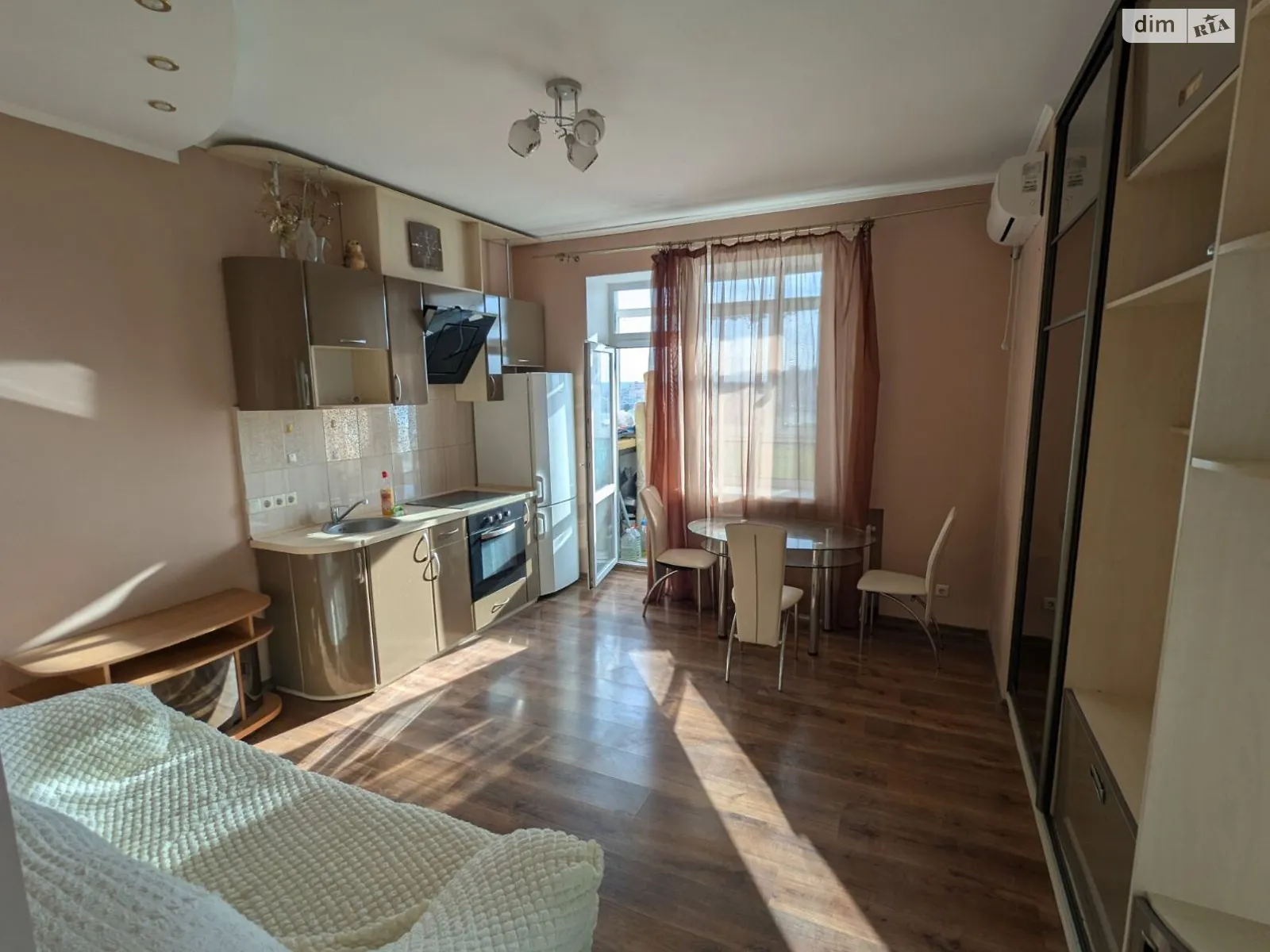 Продается 1-комнатная квартира 52 кв. м в Харькове, просп. Победы, 66К - фото 1