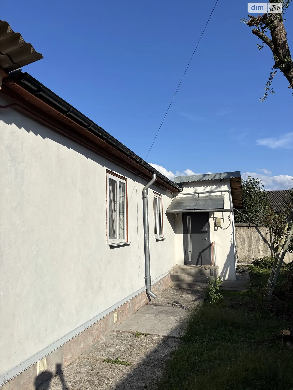 Продается одноэтажный дом 48.8 кв. м с камином, цена: 40999 $ - фото 1