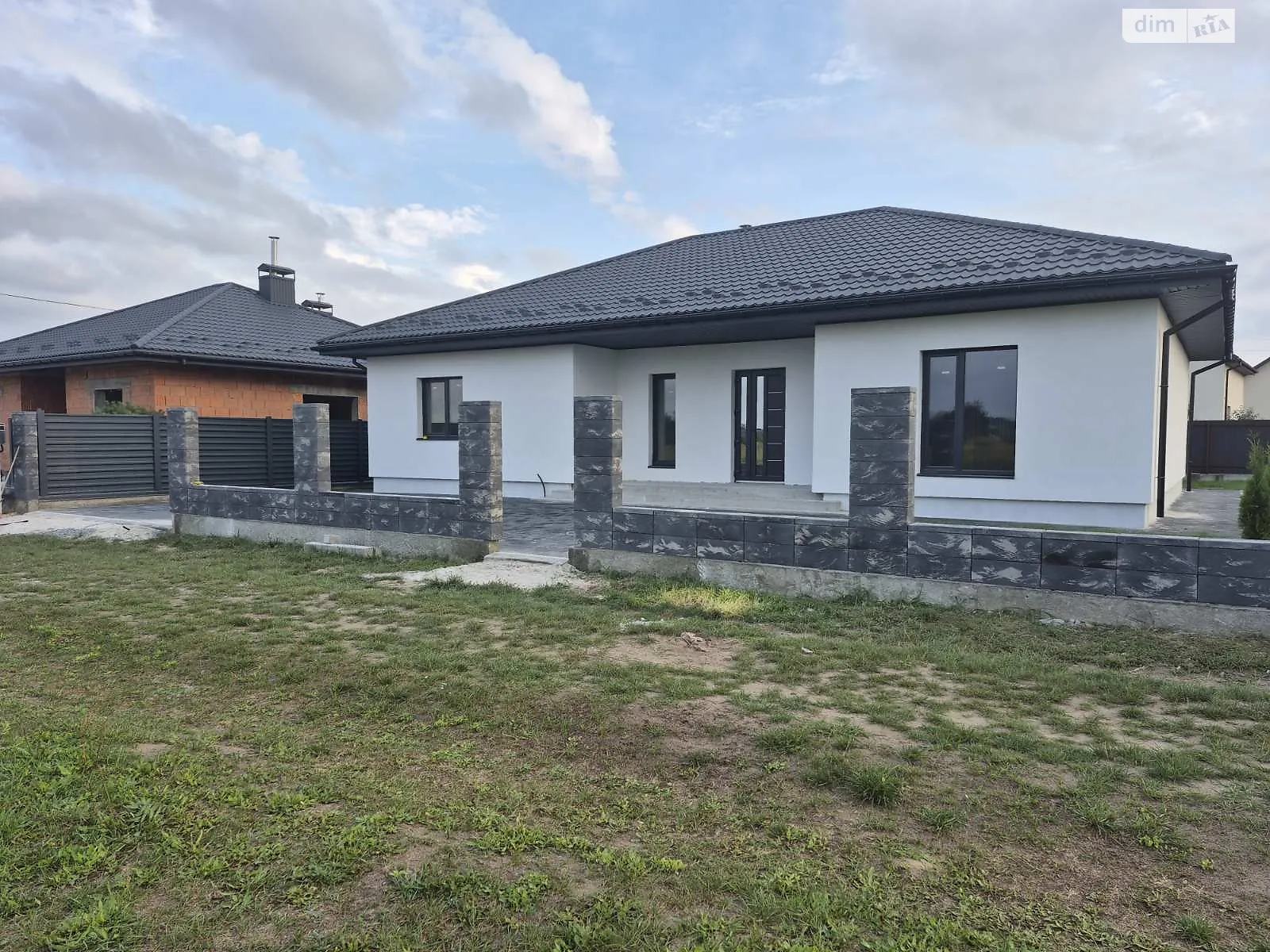 Продается одноэтажный дом 152 кв. м с подвалом, цена: 138000 $ - фото 1