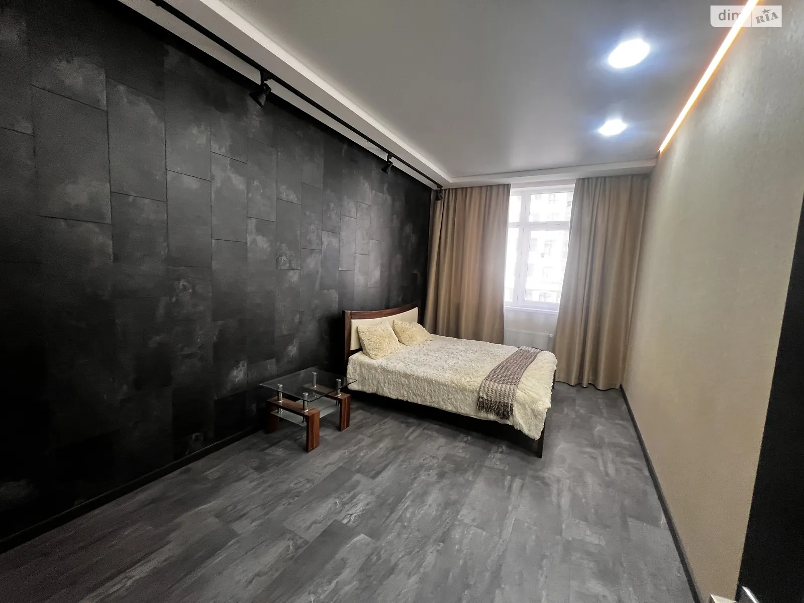 Продается 1-комнатная квартира 37.6 кв. м в Одессе, пер. Курортный, 1А - фото 1