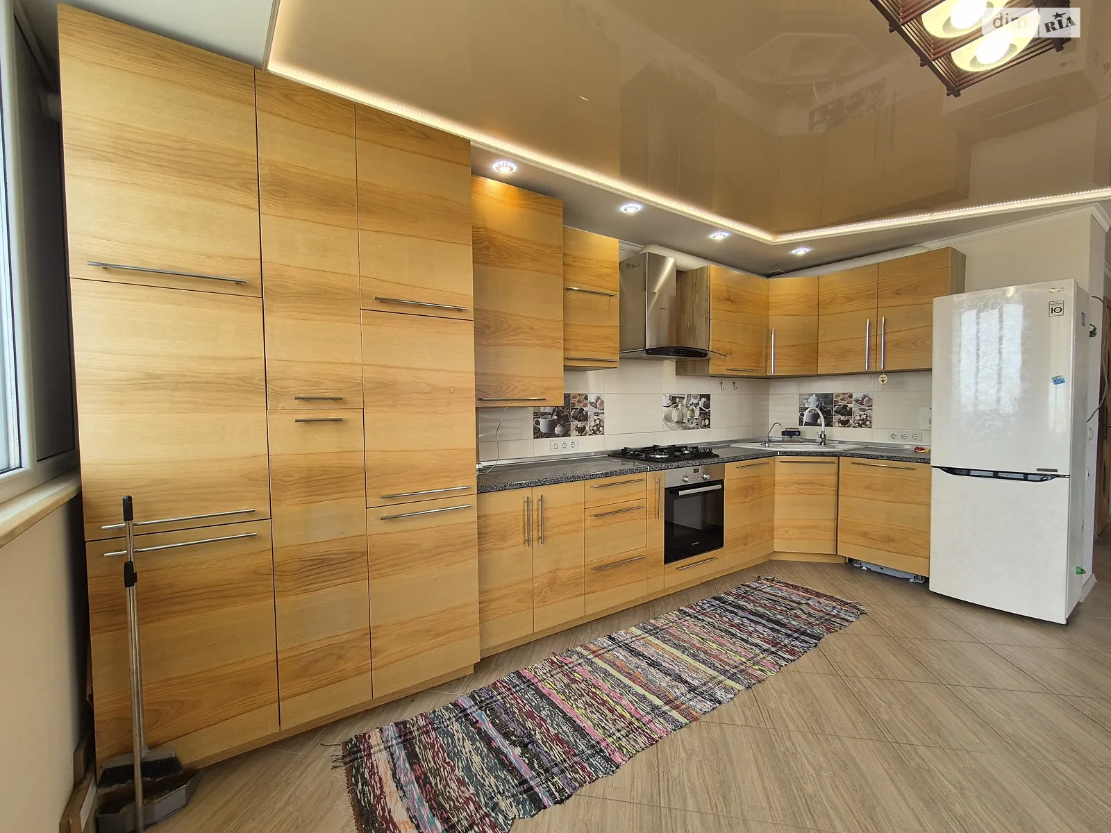 2-комнатная квартира 90 кв. м в Тернополе, ул. Троллейбусная, 9В - фото 1