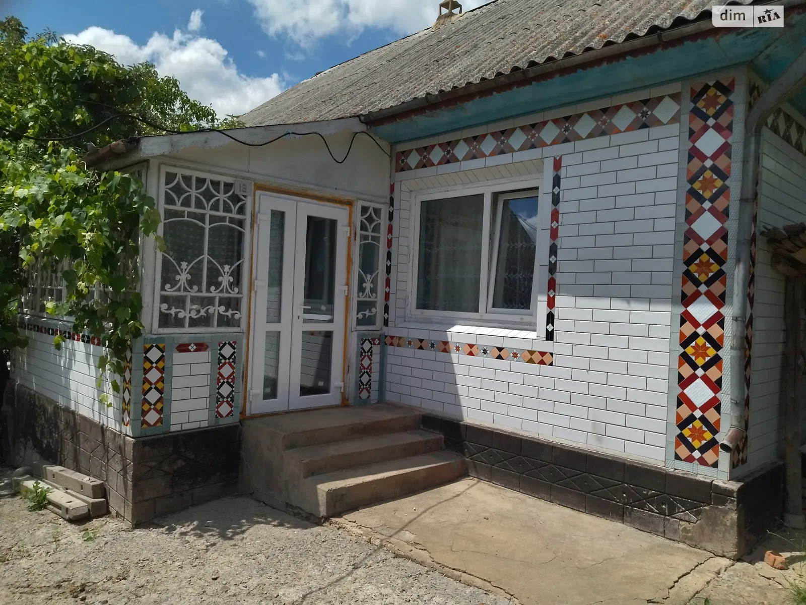 Продается одноэтажный дом 65 кв. м с гаражом, цена: 11500 $ - фото 1