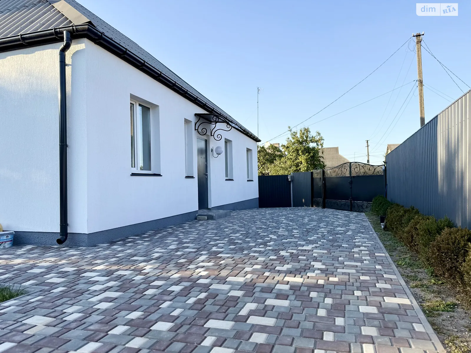 Продается одноэтажный дом 106.6 кв. м с камином, цена: 79000 $ - фото 1