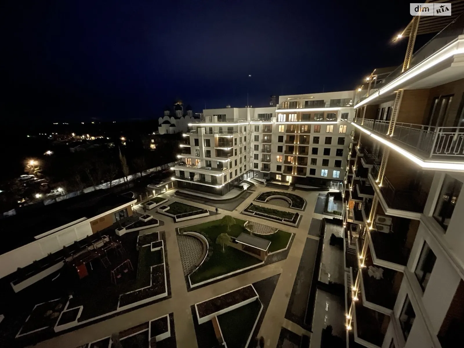 Продається 1-кімнатна квартира 53.2 кв. м у Одесі, пров. Маячний, 7 - фото 1