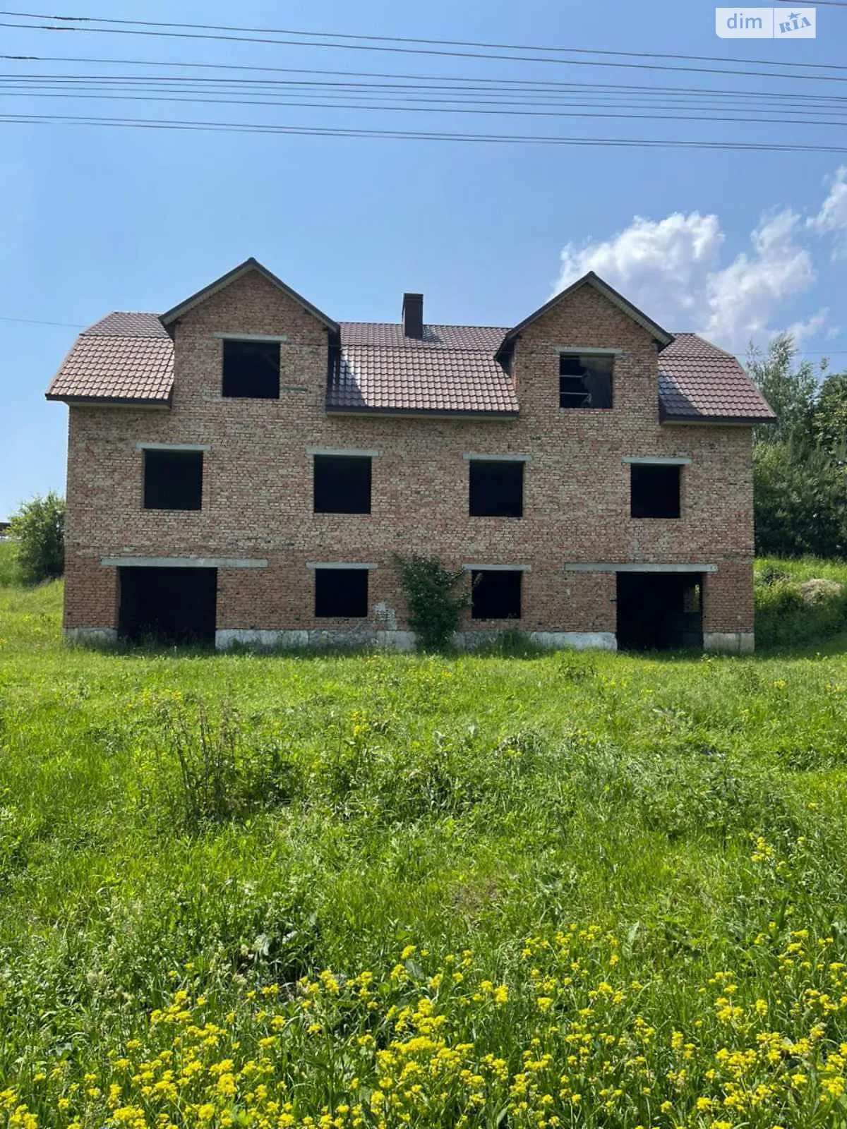 Продается дом на 2 этажа 150 кв. м с бассейном, цена: 20500 $ - фото 1