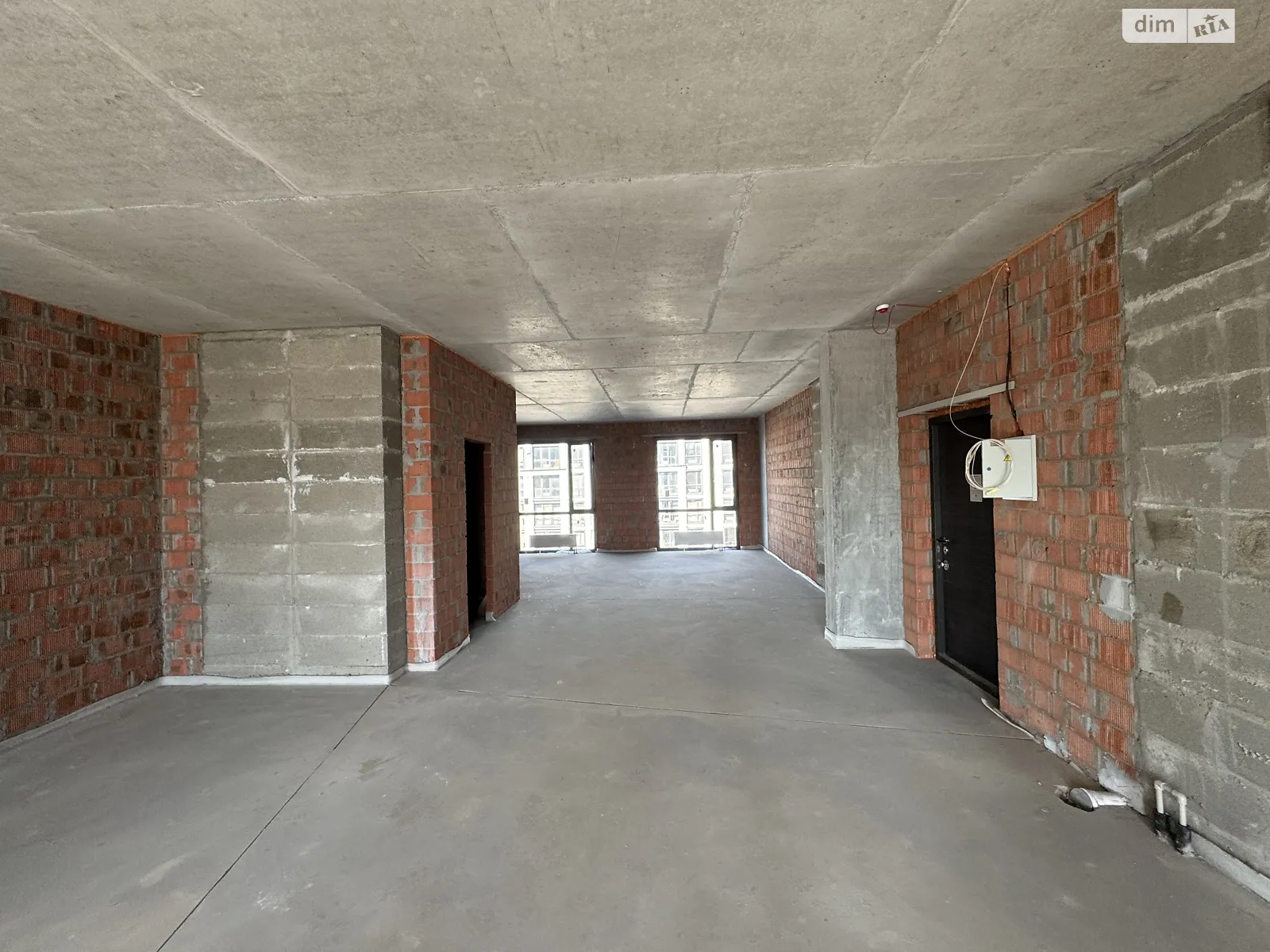 Продается 3-комнатная квартира 104 кв. м в Днепре, ул. Короленко, 22А корпус 3 - фото 1