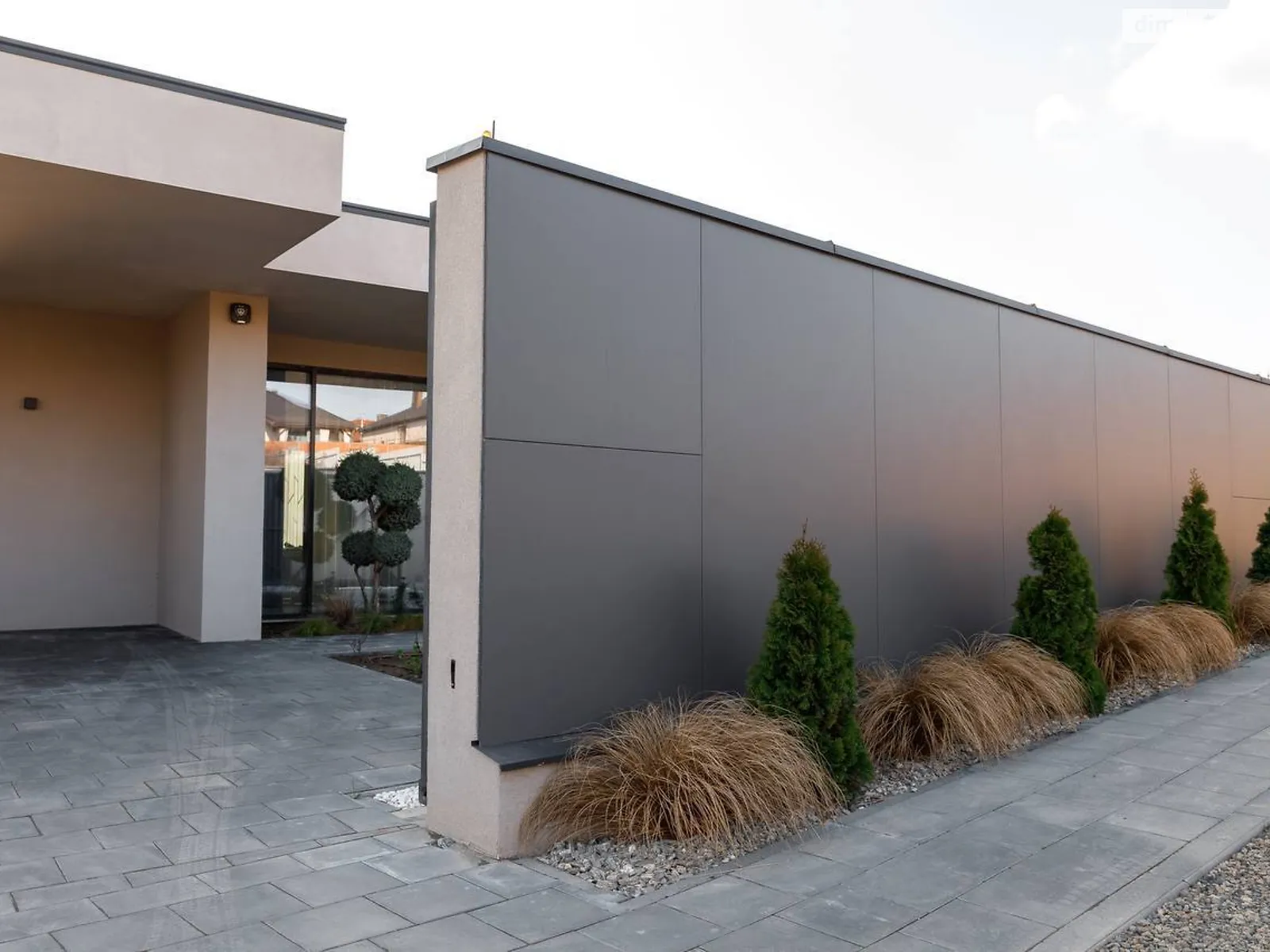 Продається одноповерховий будинок 135 кв. м с басейном, цена: 525000 $ - фото 1