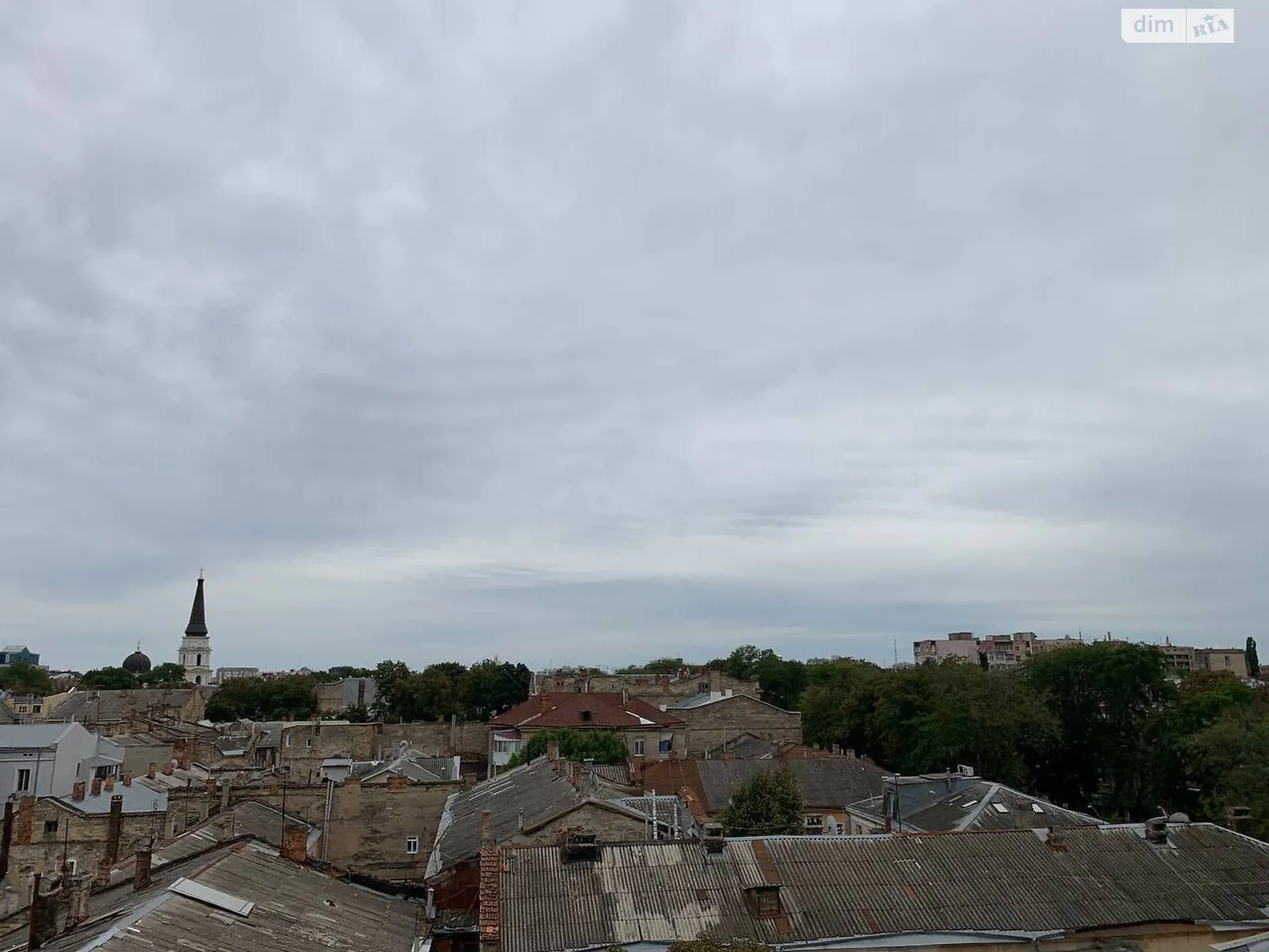 Продается 1-комнатная квартира 76.2 кв. м в Одессе, пер. Маланова, 3 - фото 1