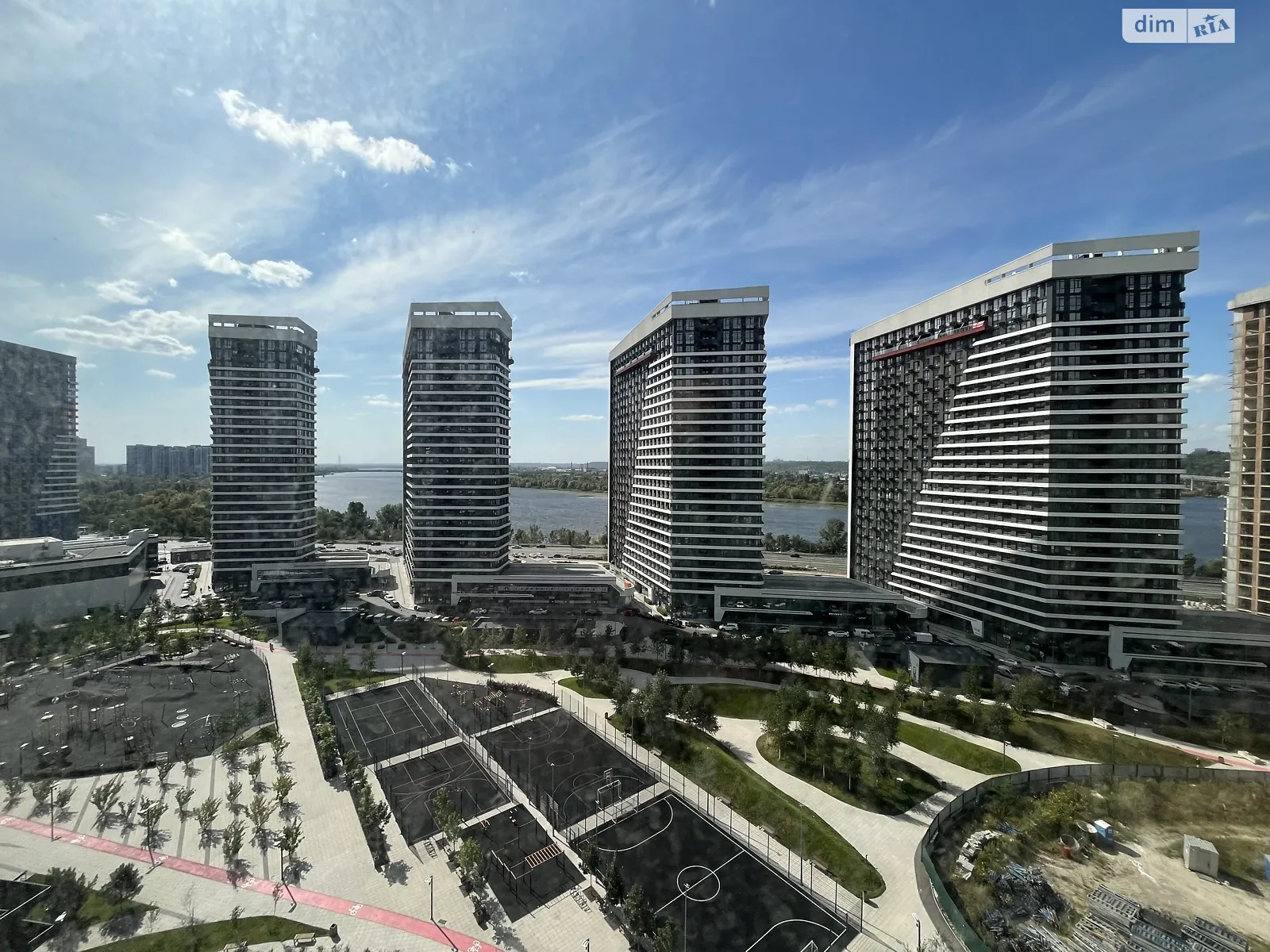 Продается 2-комнатная квартира 68 кв. м в Киеве, ул. Причальная, 8 - фото 1