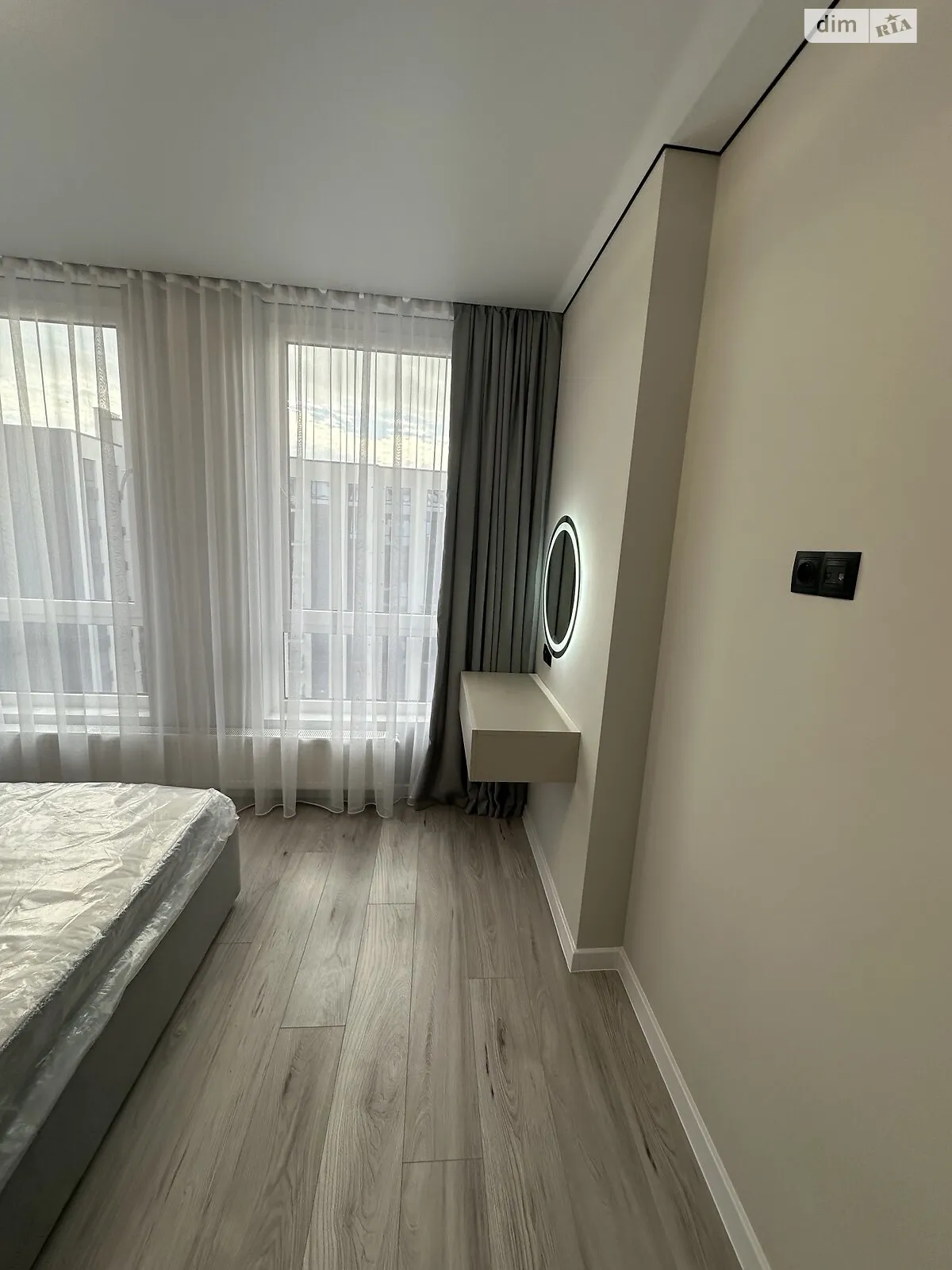 Продається 1-кімнатна квартира 40 кв. м у Івано-Франківську, вул. Героїв Миколаєва(Сєченова), 129 - фото 1