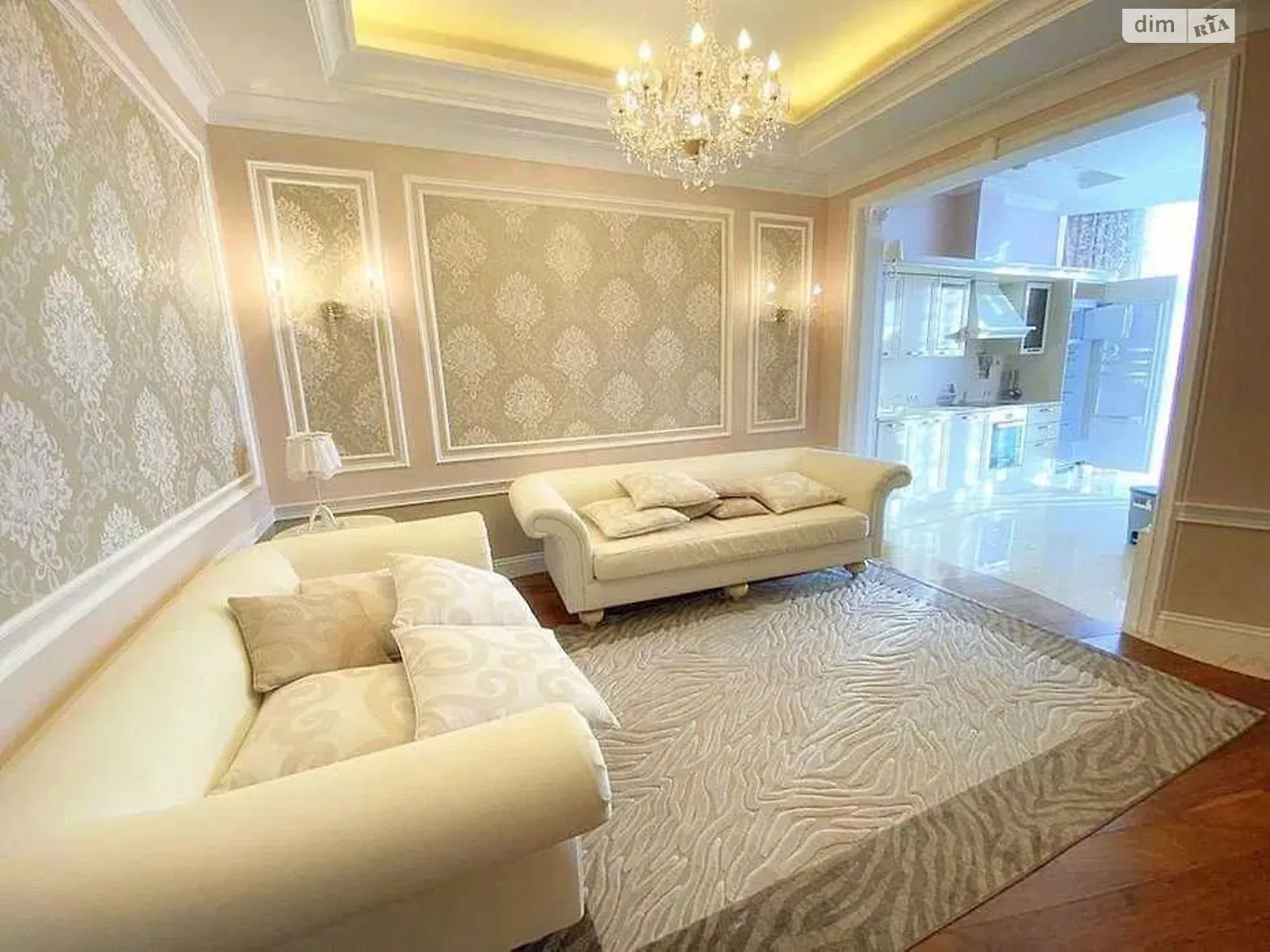 Продается 3-комнатная квартира 138 кв. м в Одессе, бул. Лидерсовский - фото 1