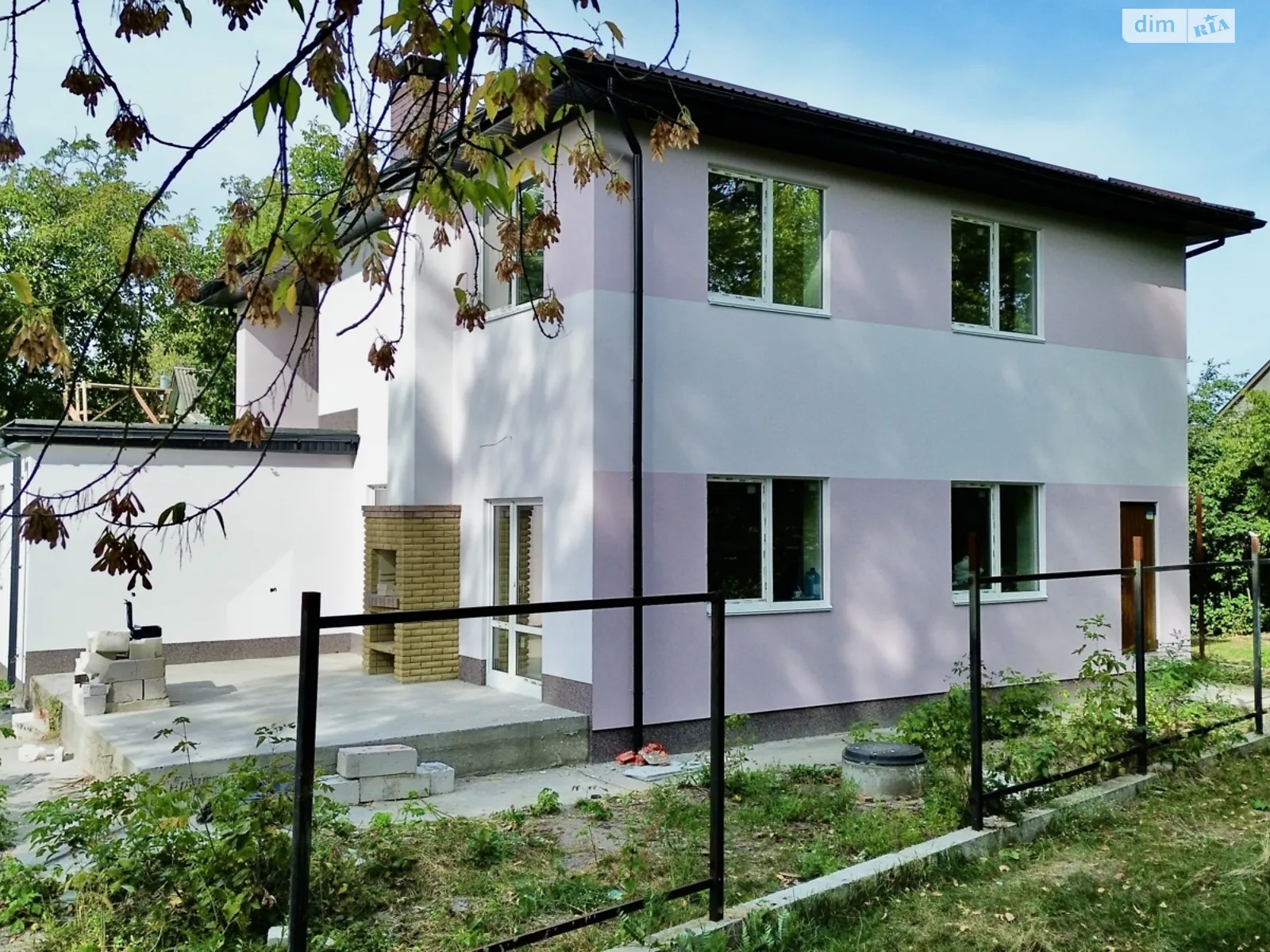 Продается дом на 2 этажа 160 кв. м с камином, цена: 149990 $ - фото 1