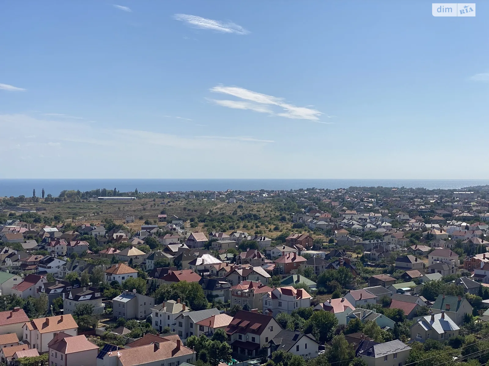 Продается 3-комнатная квартира 98.3 кв. м в Лиманке, ул. Жемчужная - фото 1