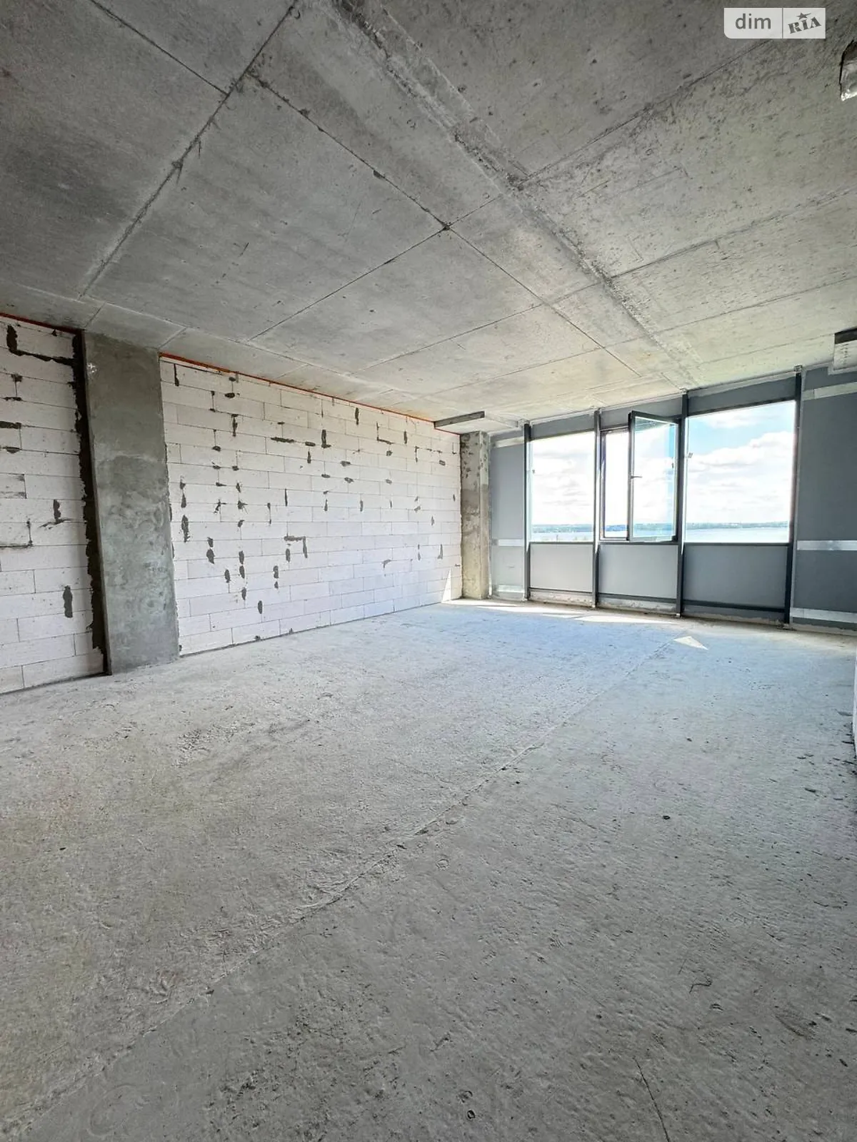 Продается 2-комнатная квартира 42.17 кв. м в Днепре, ул. Яружная, 15 - фото 1