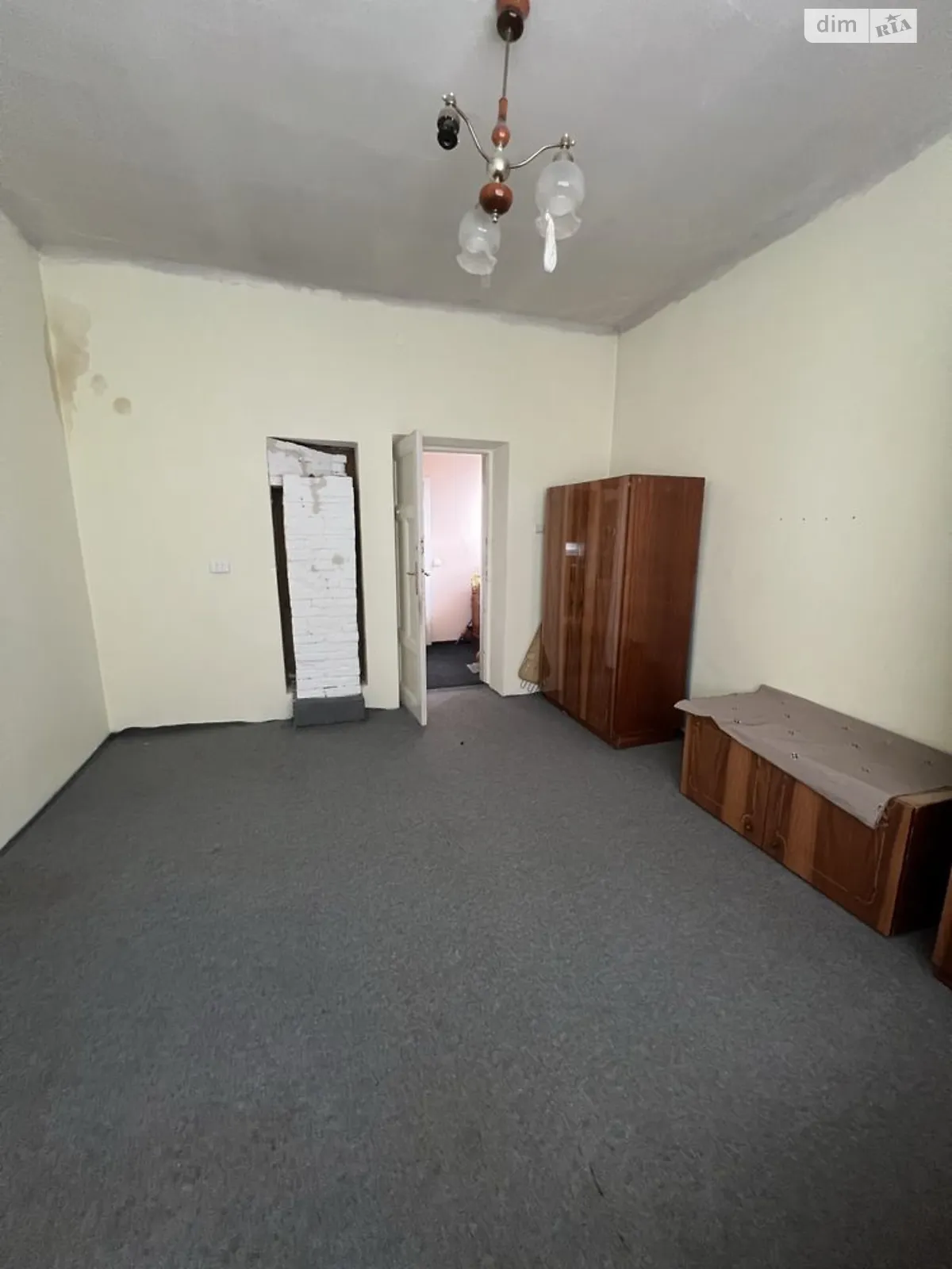 Продается 1-комнатная квартира 33.5 кв. м в Львове, ул. Метлинского - фото 1