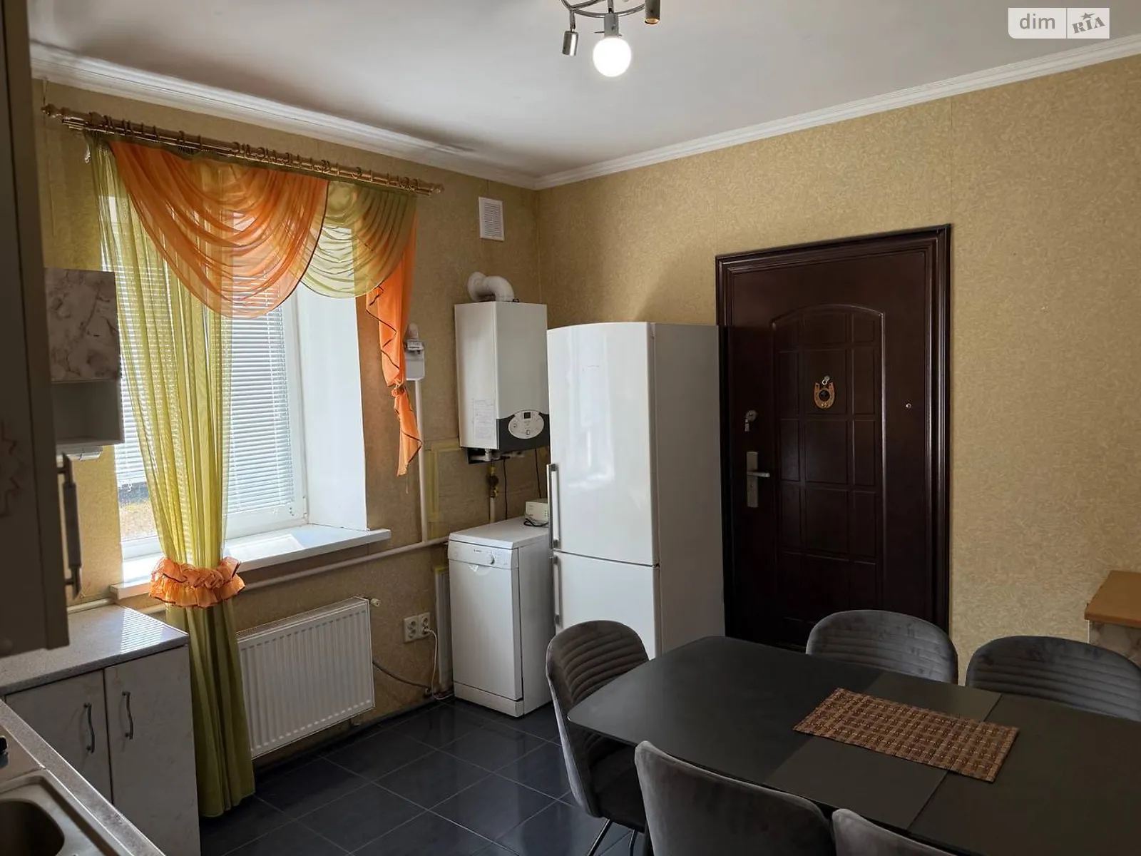 Продается дом на 2 этажа 144.3 кв. м с камином, цена: 80000 $ - фото 1