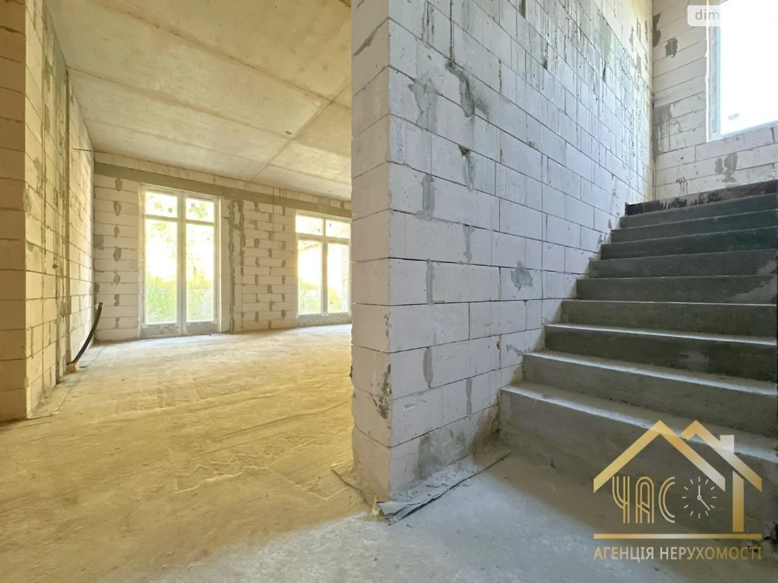 Продається будинок 2 поверховий 220 кв. м з каміном, цена: 107000 $ - фото 1