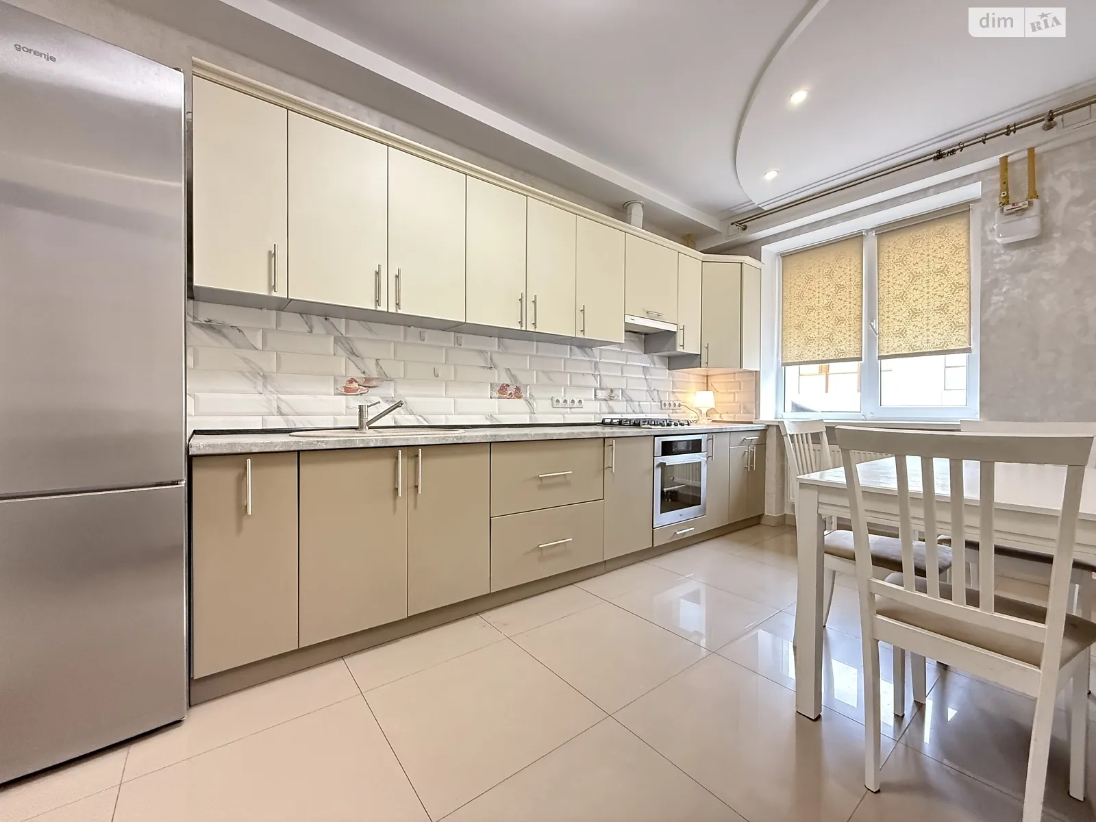 Продается 2-комнатная квартира 60 кв. м в Ровно, ул. Черновола Вячеслава, 93-З - фото 1