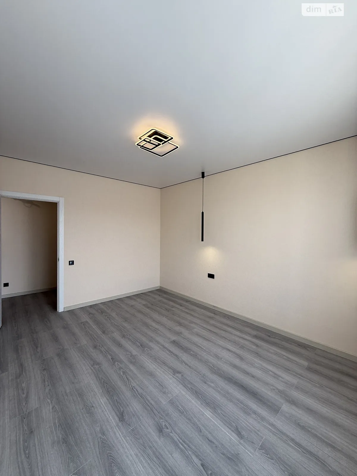 Продається 1-кімнатна квартира 41.7 кв. м у Лиманці, вул. Будівельна, 50Г - фото 1