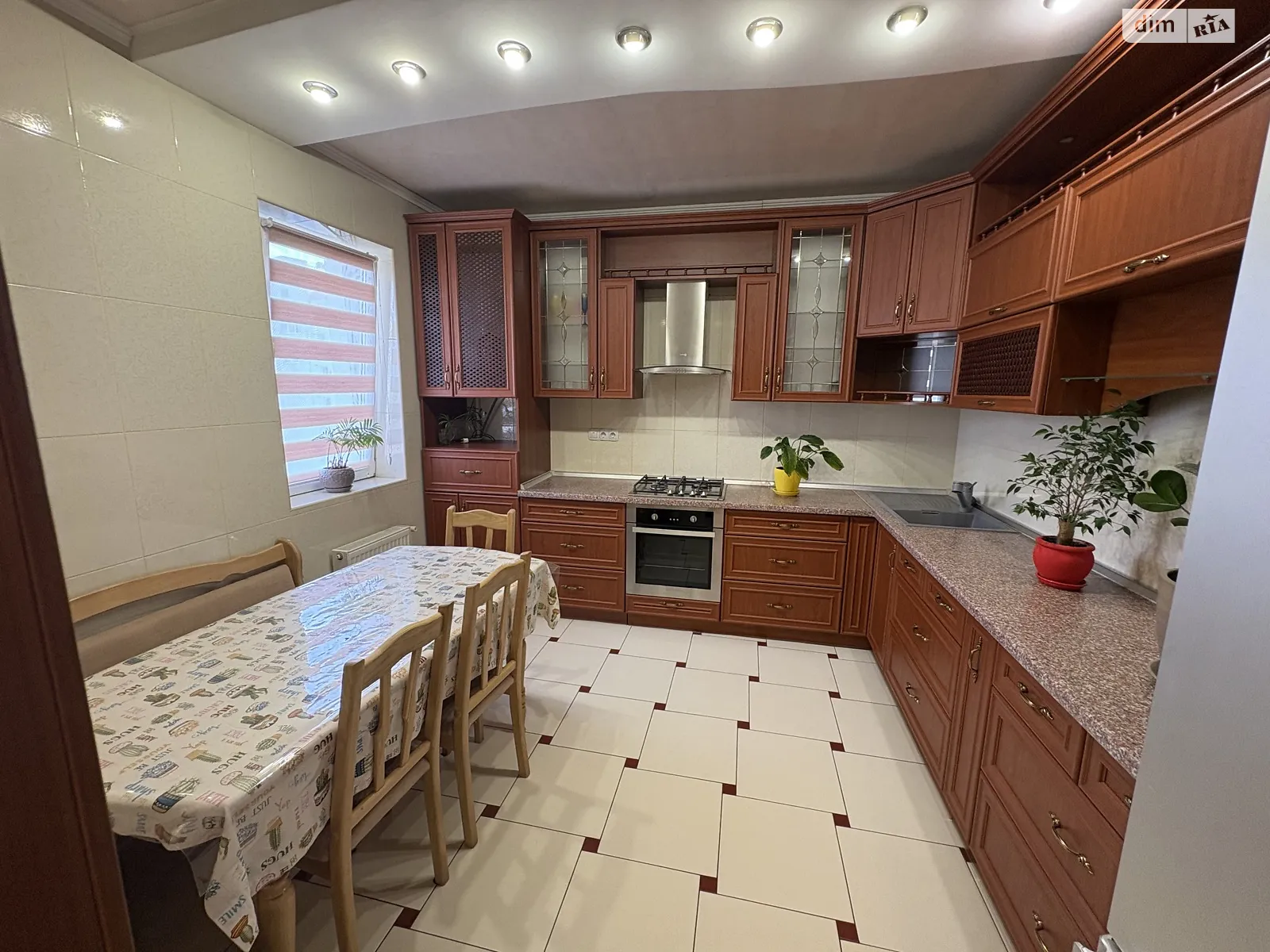 Продается 3-комнатная квартира 80 кв. м в Николаеве - фото 1