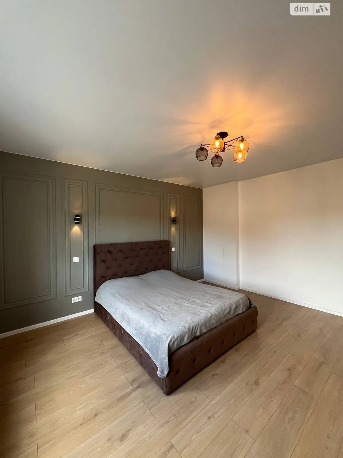 Продається 1-кімнатна квартира 43 кв. м у Івано-Франківську, вул. Залізнична - фото 1