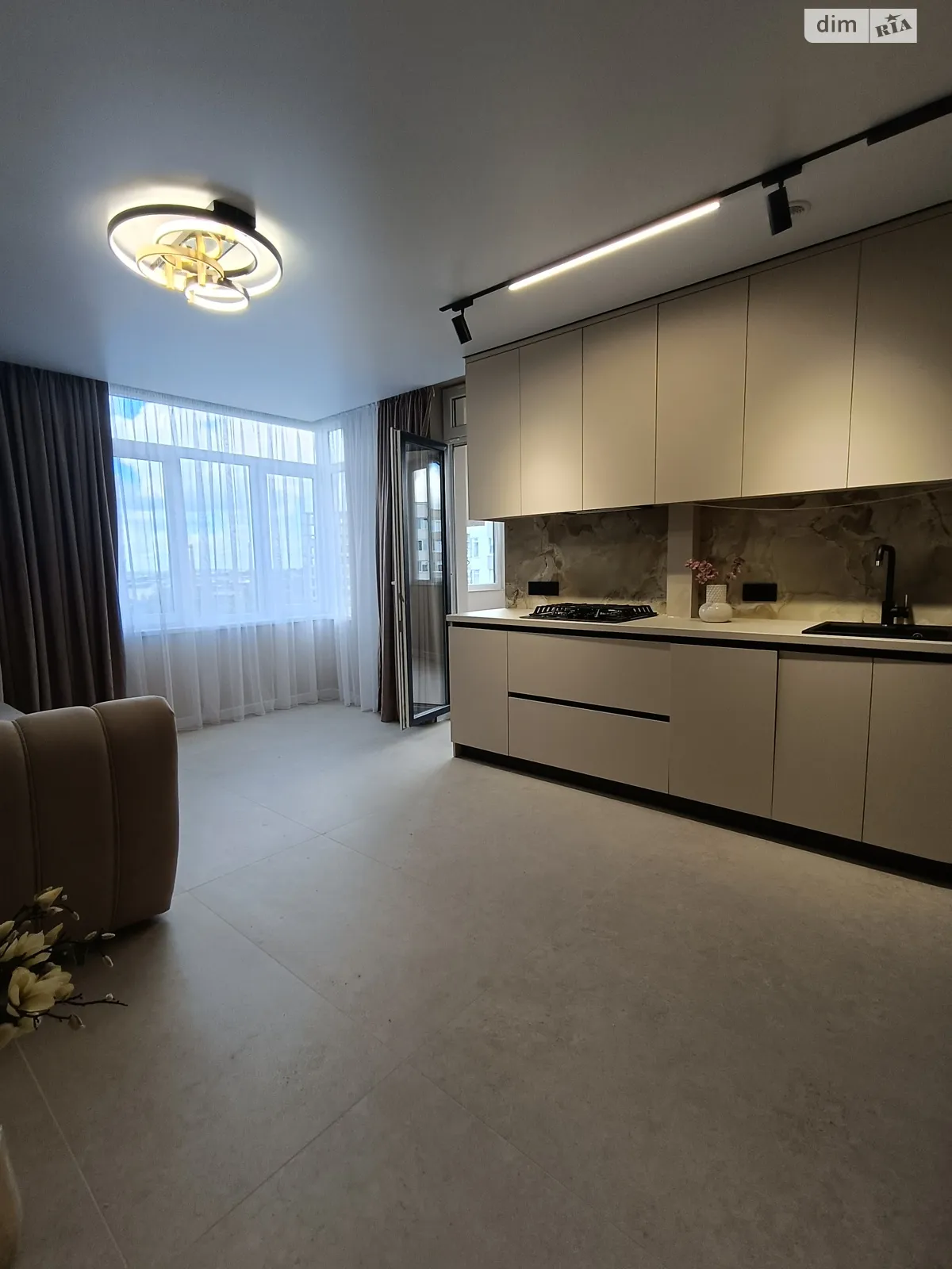 2-комнатная квартира 65 кв. м в Тернополе, ул. Смакулы, 7 - фото 1