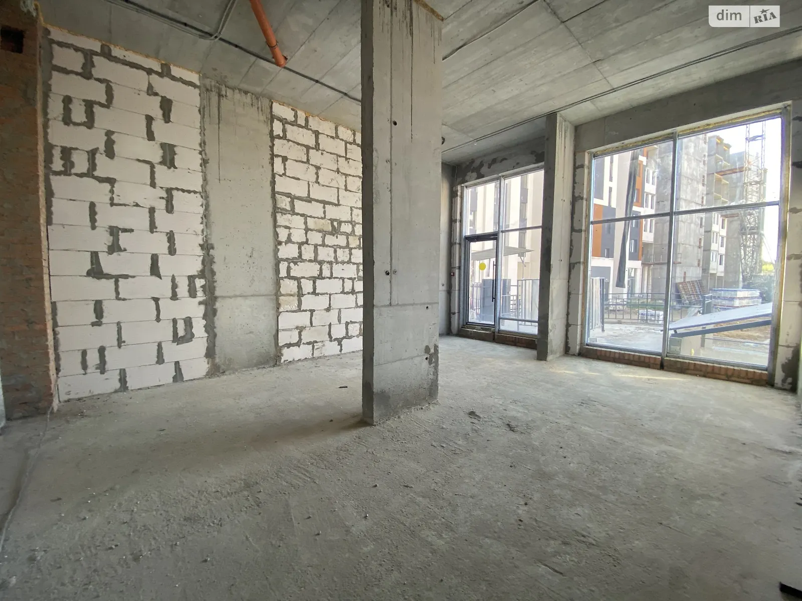 Продается офис 47 кв. м в бизнес-центре, цена: 108100 $ - фото 1
