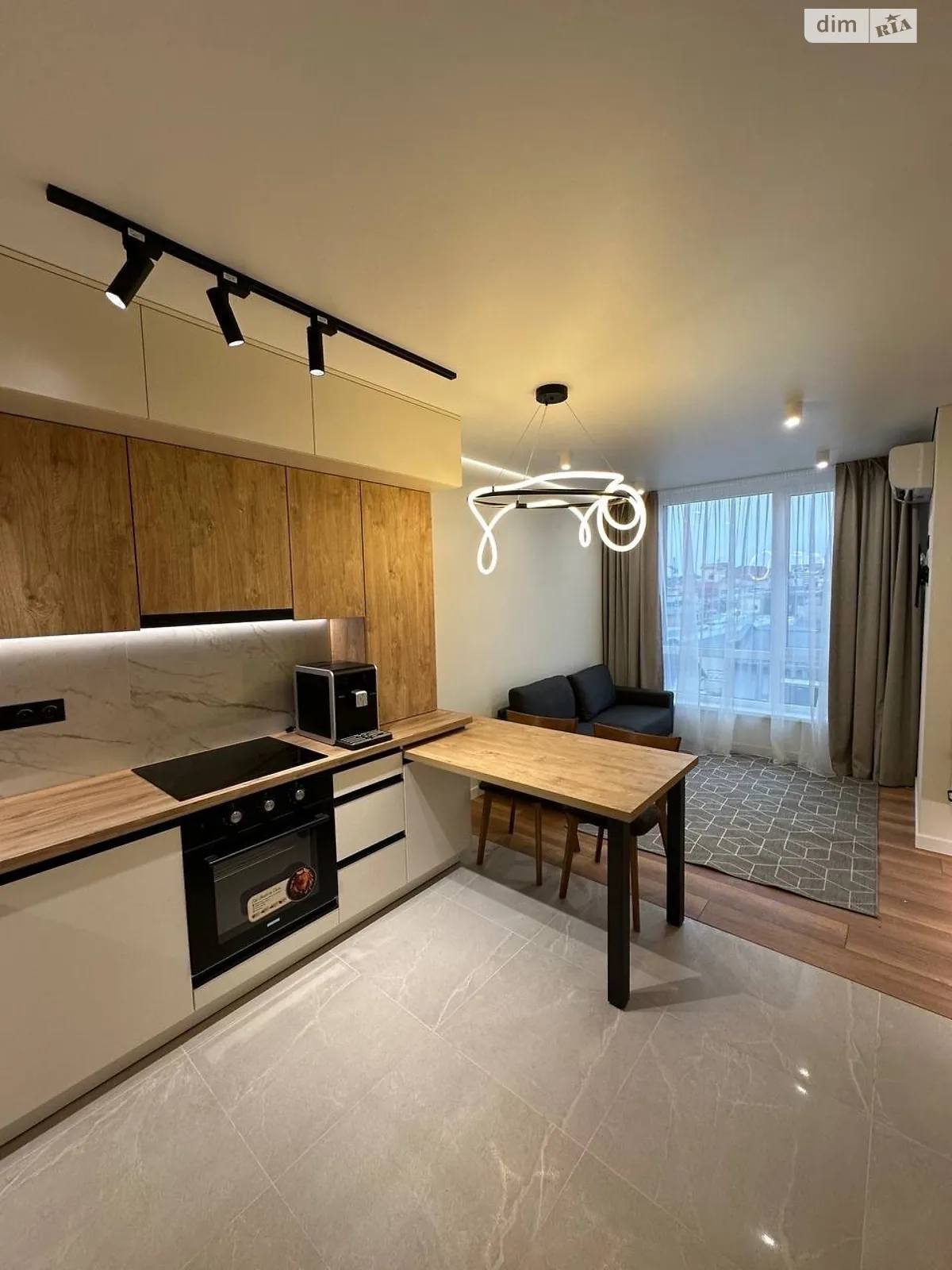 Здається в оренду 1-кімнатна квартира 42 кв. м у Івано-Франківську, бул. Південний - фото 1