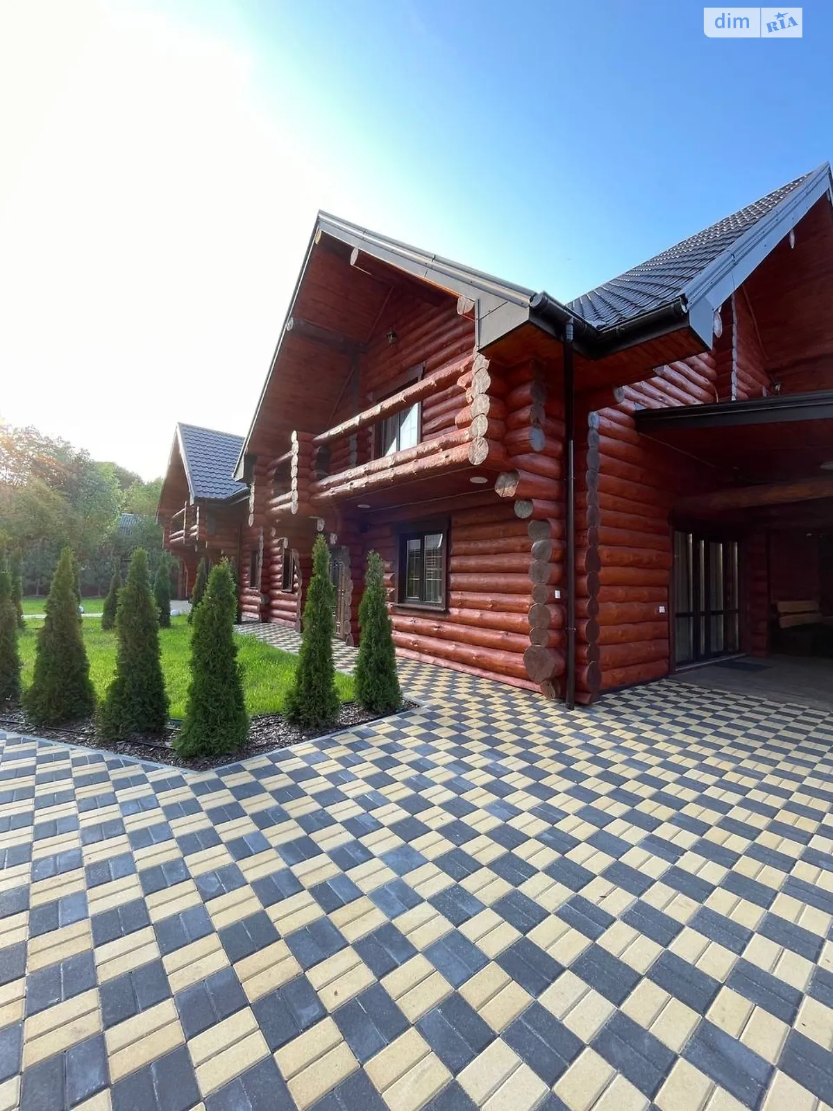 Сдается в аренду дом на 2 этажа 260 кв. м с садом, цена: 2500 $ - фото 1