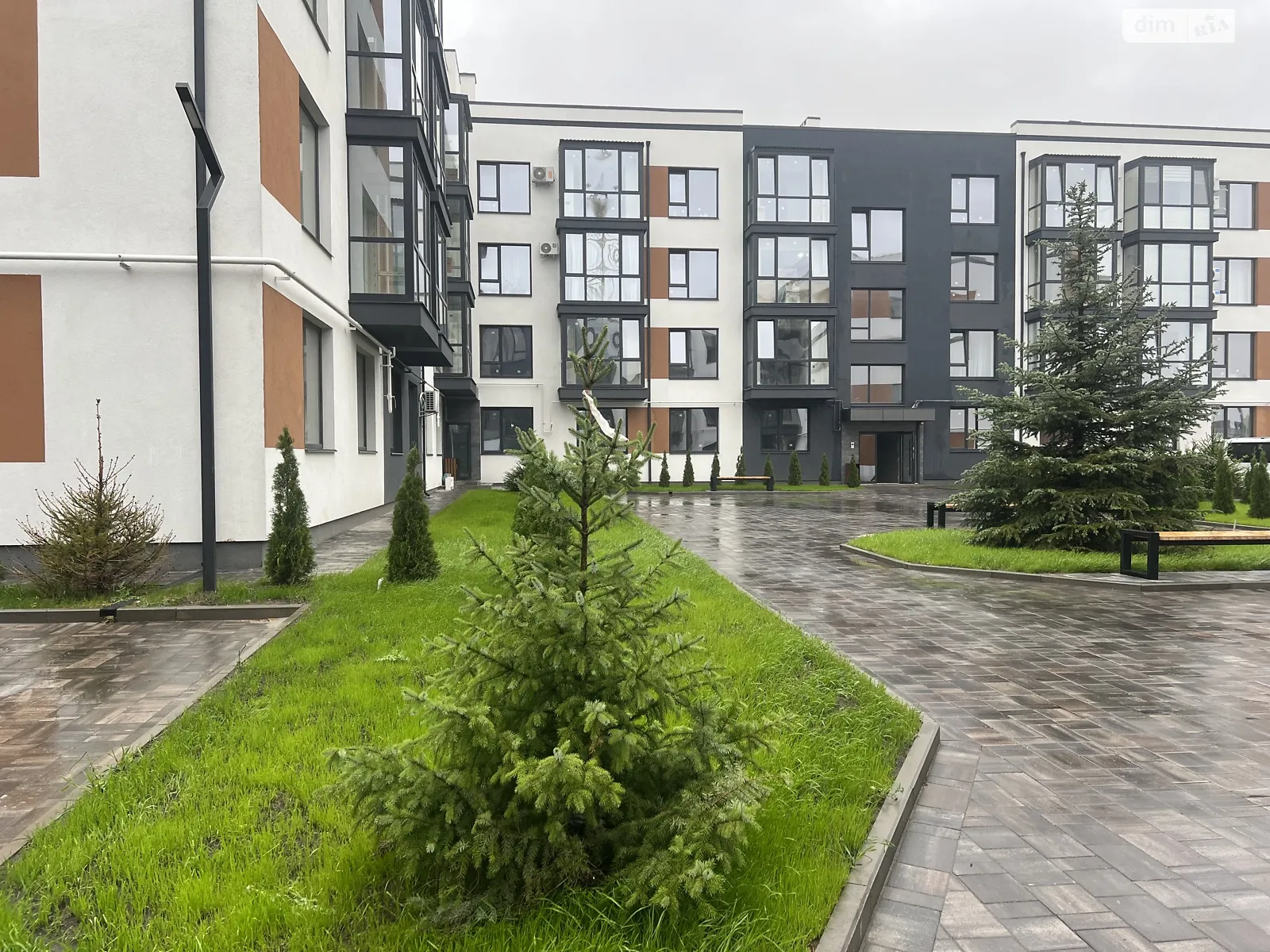 Продается 1-комнатная квартира 44.1 кв. м в Ровно, мас. Чаривный, 10 - фото 1