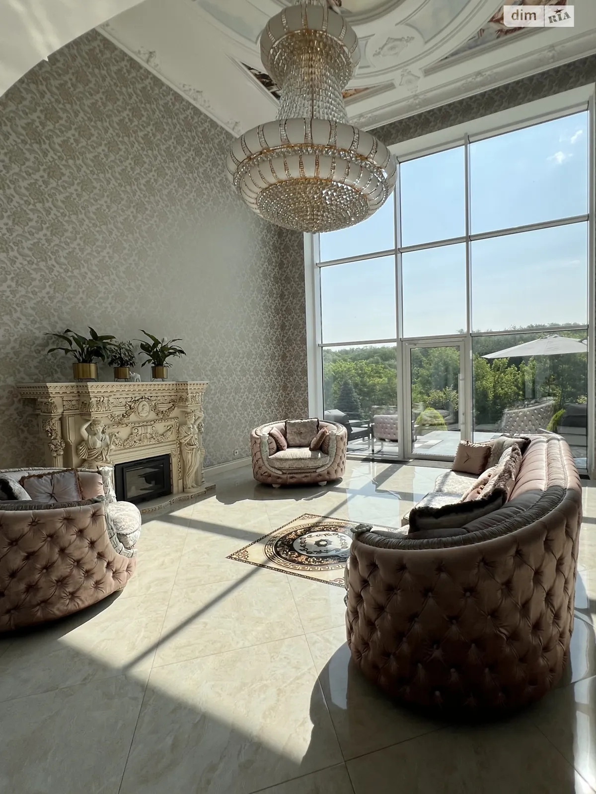 Продается дом на 2 этажа 315 кв. м с гаражом, цена: 450000 $ - фото 1