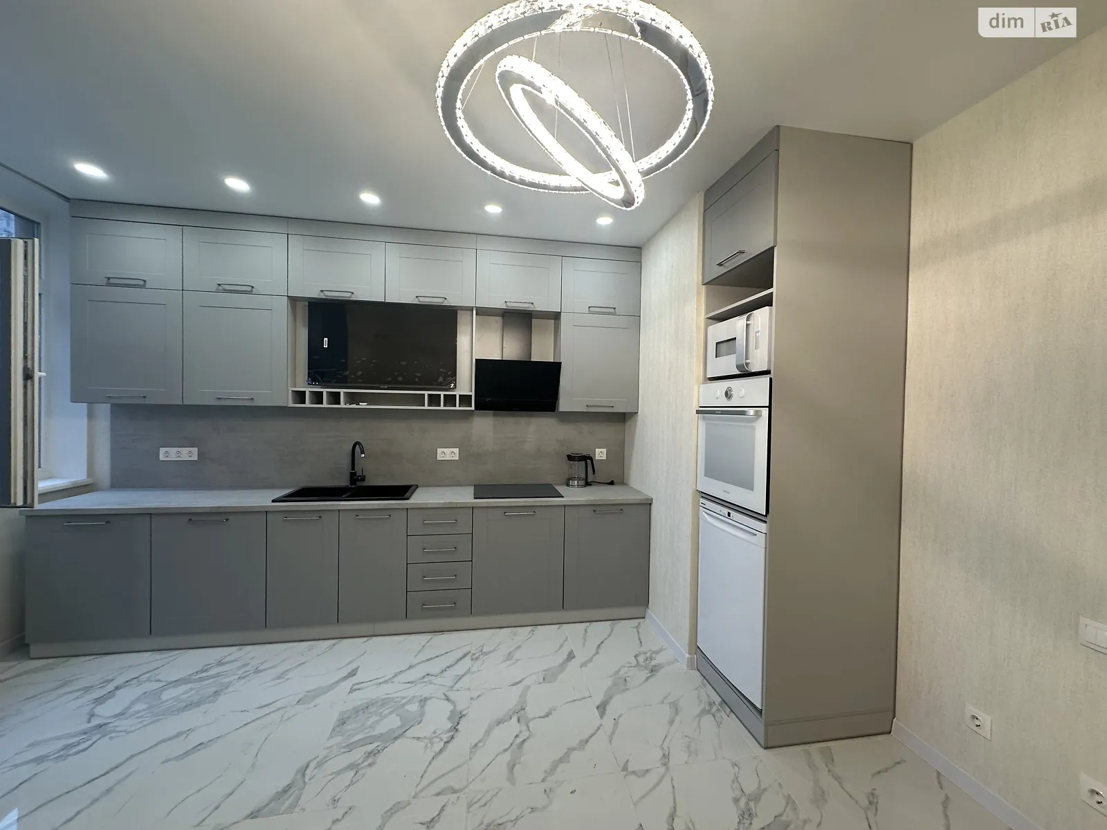 Продается 2-комнатная квартира 60.5 кв. м в, цена: 74000 $ - фото 1