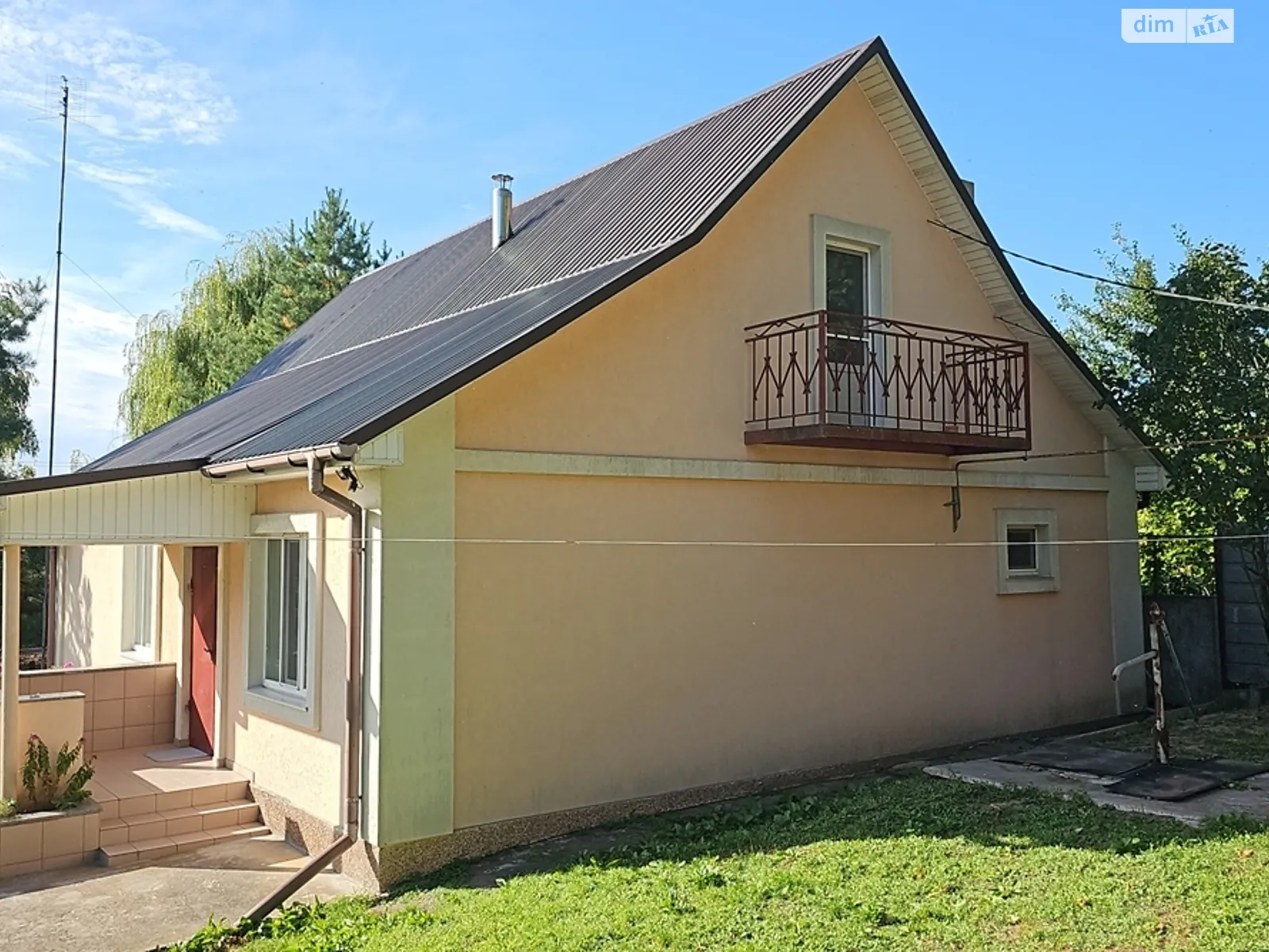 Продается дом на 2 этажа 93 кв. м с садом, цена: 55000 $ - фото 1