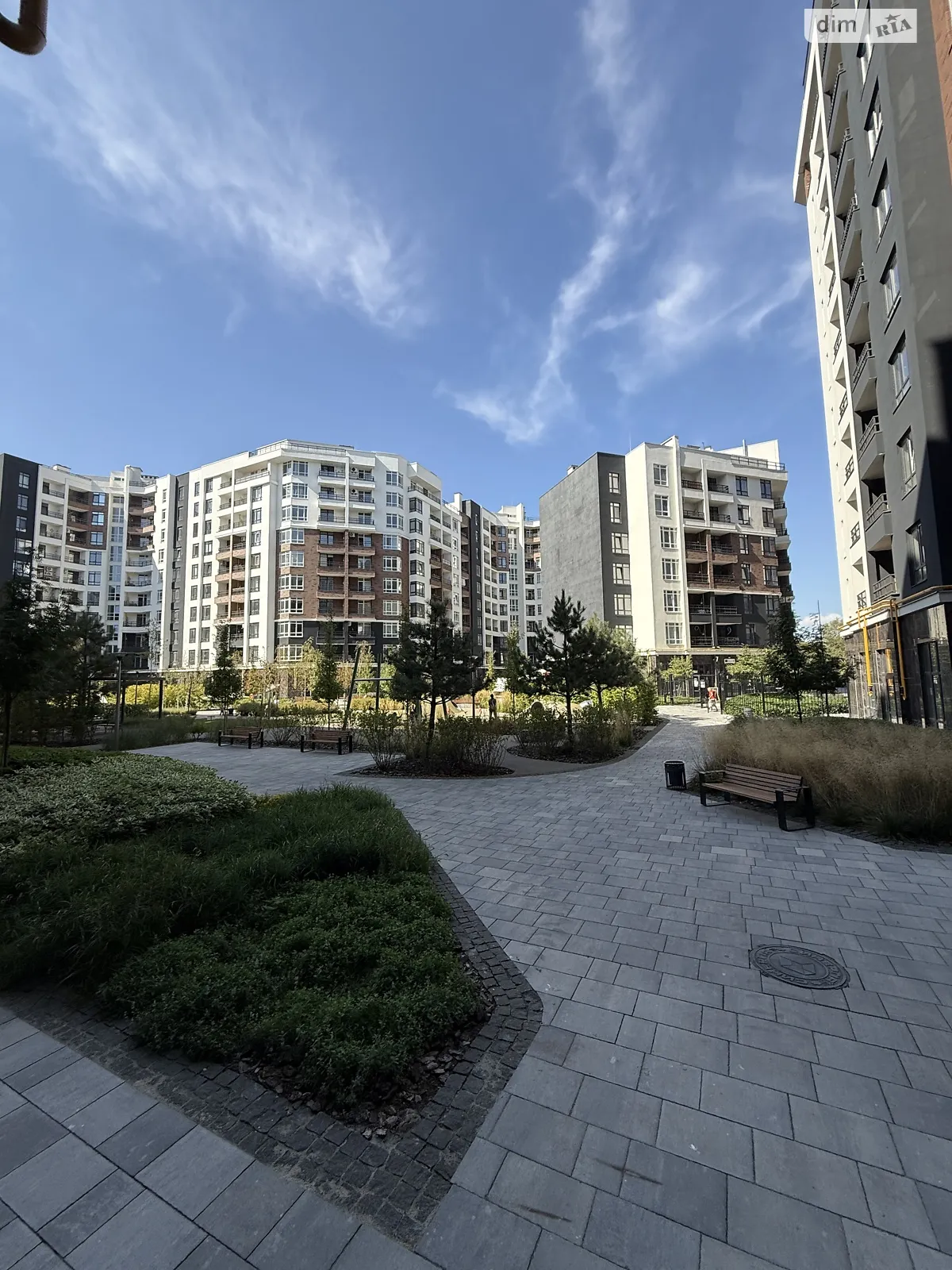 Продається 2-кімнатна квартира 74.3 кв. м у Ірпені, вул. Ольги Кобилянської(Достоєвського), 1В/4 - фото 1
